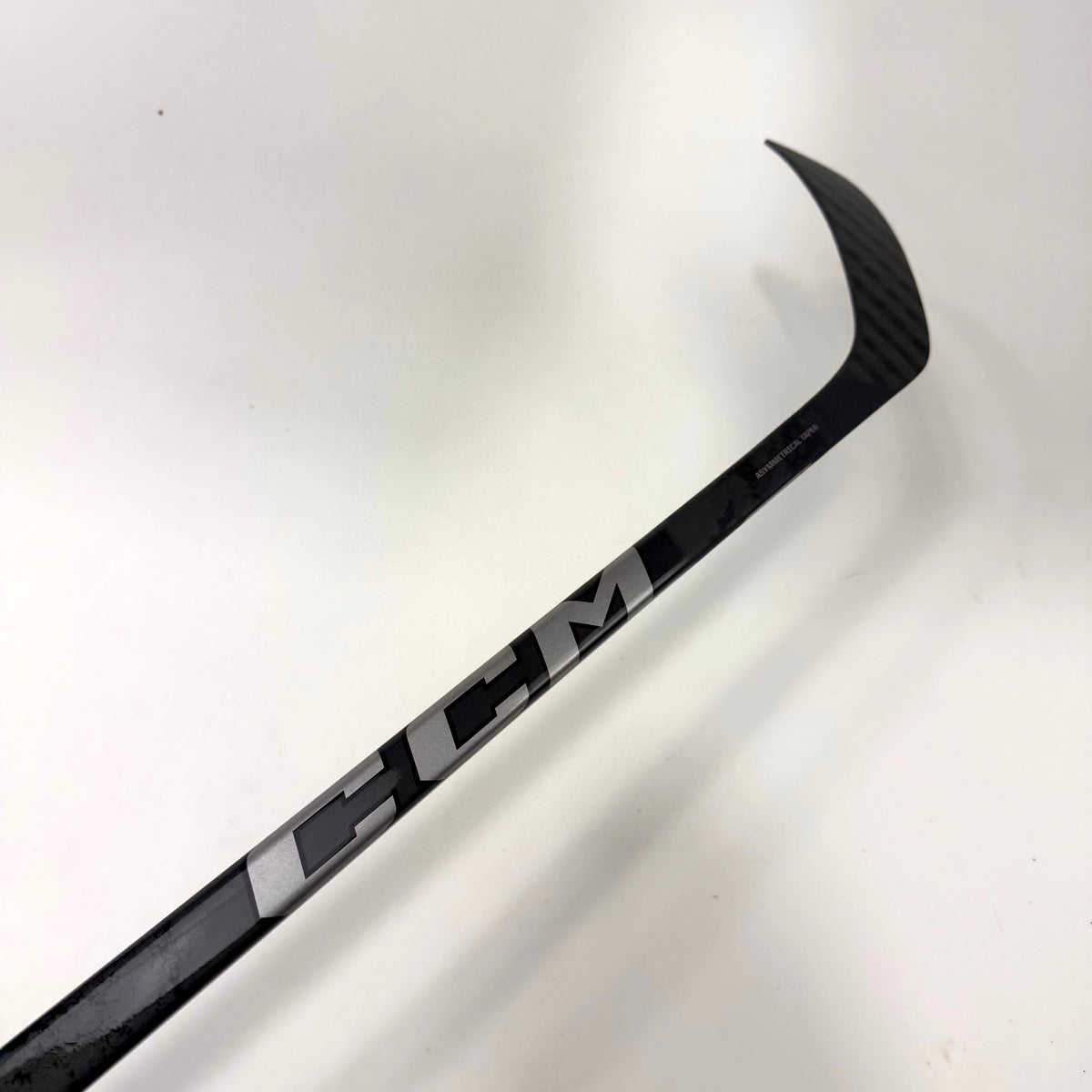 New Right CCM Ribcor 96K | 85 Flex P28 Curve Grip | AB337 - Top Flight Hockey