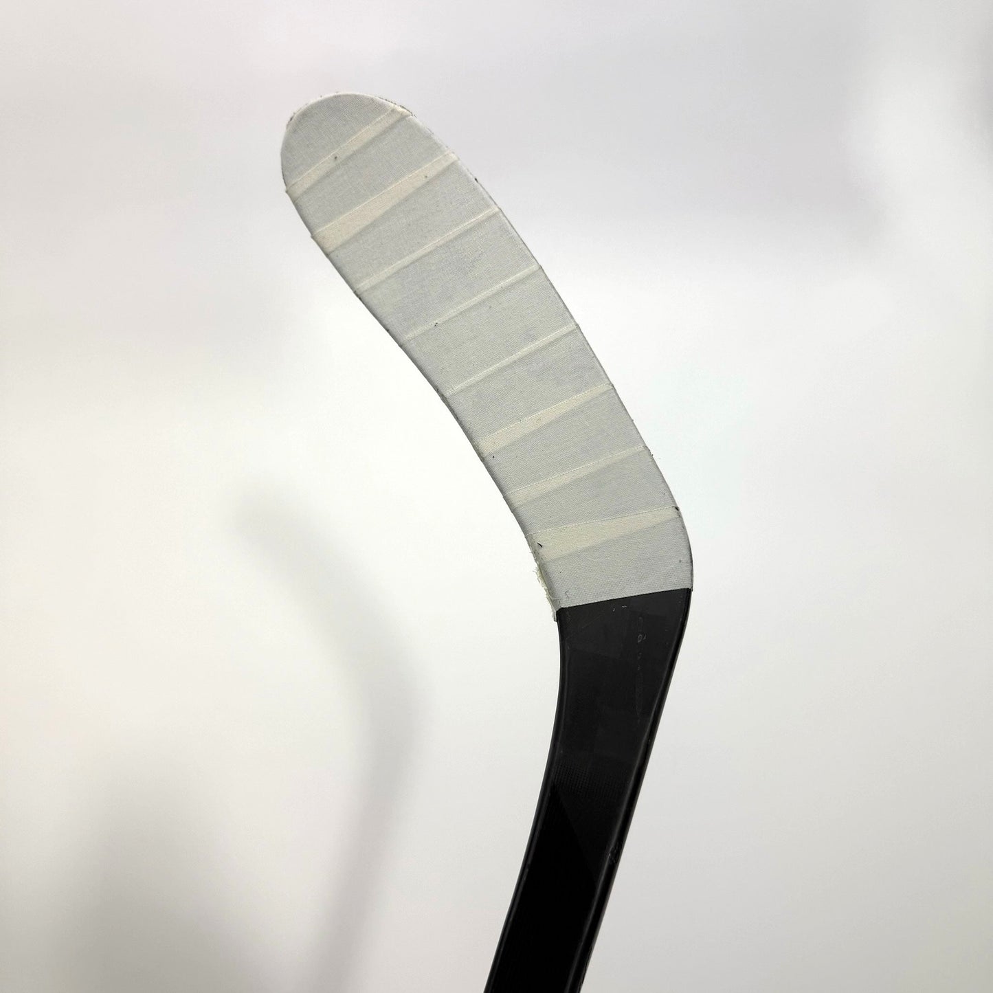 Used Left Black CCM Jetspeed FT7 Pro | 80 Flex P28 Curve Grip | BH422 - Top Flight Hockey