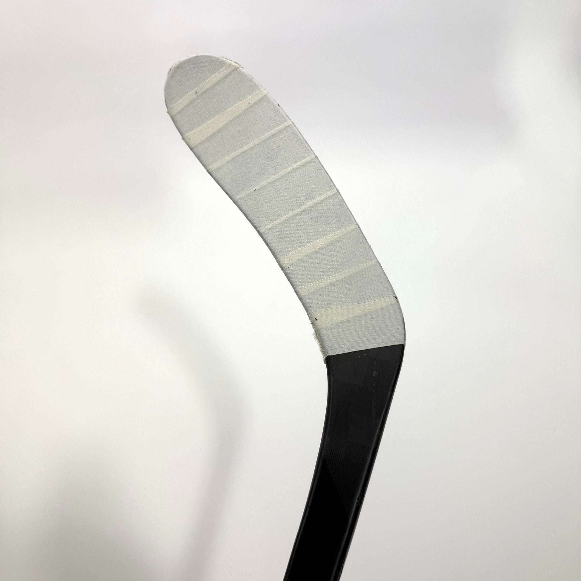 Used Left Black CCM Jetspeed FT7 Pro | 80 Flex P28 Curve Grip | BH422 - Top Flight Hockey
