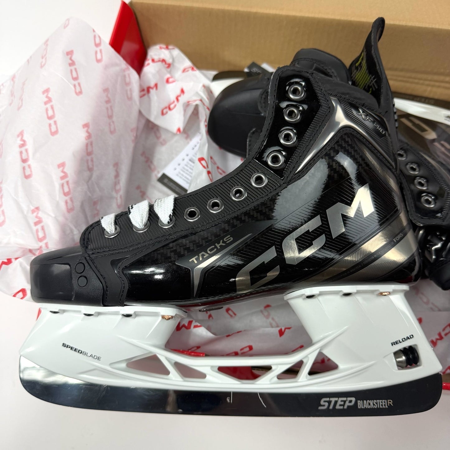 Brand New Retail CCM Tacks XF Pro Skates - Size 9.5 - Regular