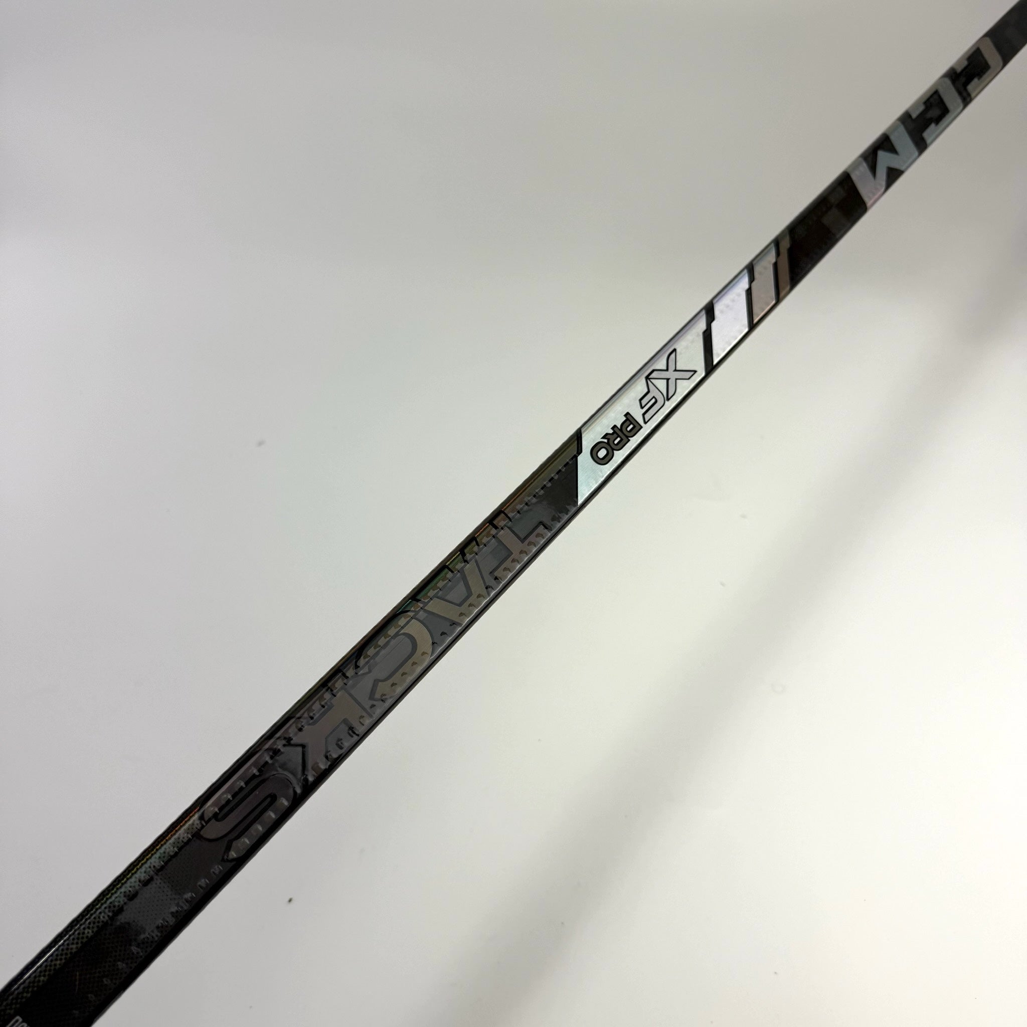 Used Right CCM Tacks XF Pro | 85 Flex Mackinnon Pro Curve Grip | F308 - Top Flight Hockey