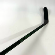 Used Left Handed CCM Ribcor Trigger 5 Pro 90 Flex P28M Grip | Q728