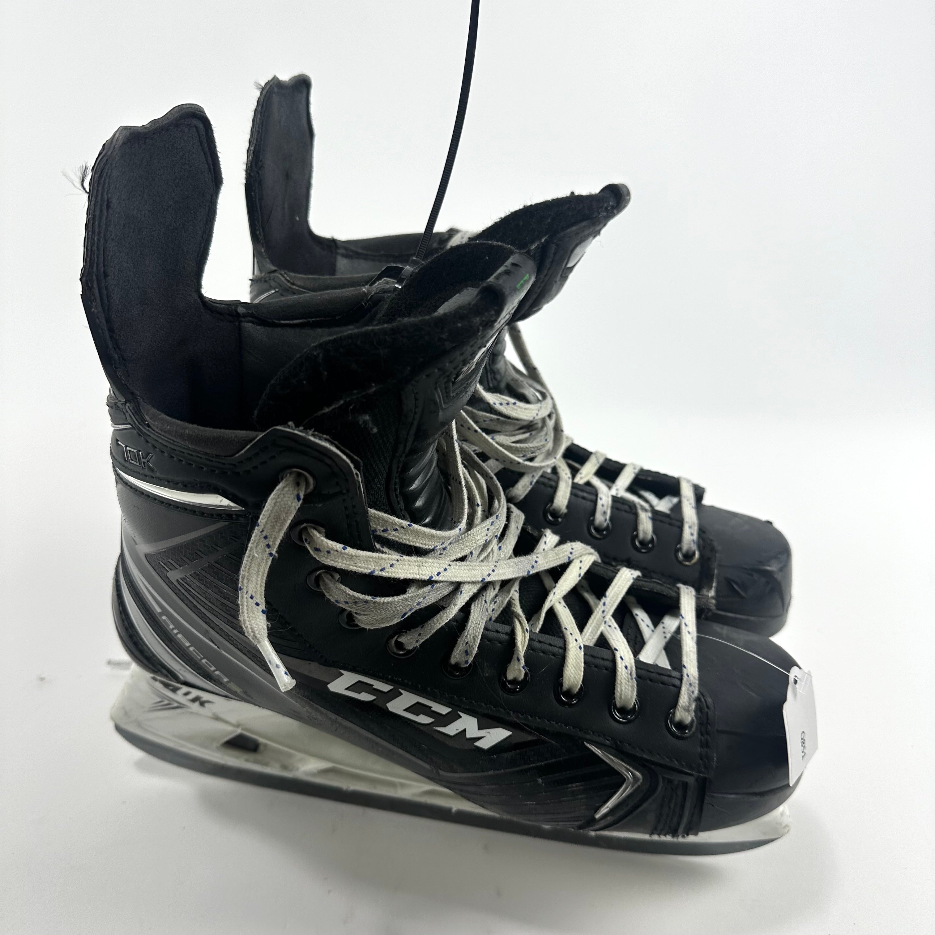 Used CCM Ribcore 70K Skates | Size 9D - #Q851