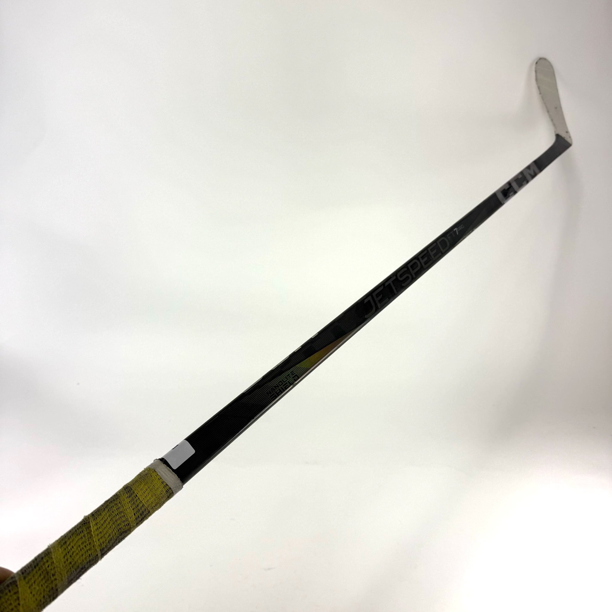 Used Left Black CCM Jetspeed FT7 Pro | 80 Flex P28 Curve Grip | D251 - Top Flight Hockey