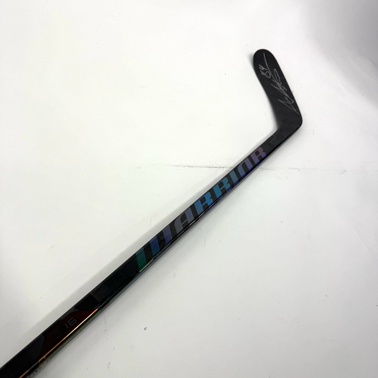 Broken Autographed Left Warrior Covert QR6 | 90 Flex Jurco Pro Curve Grip | Athanasiou | BH178