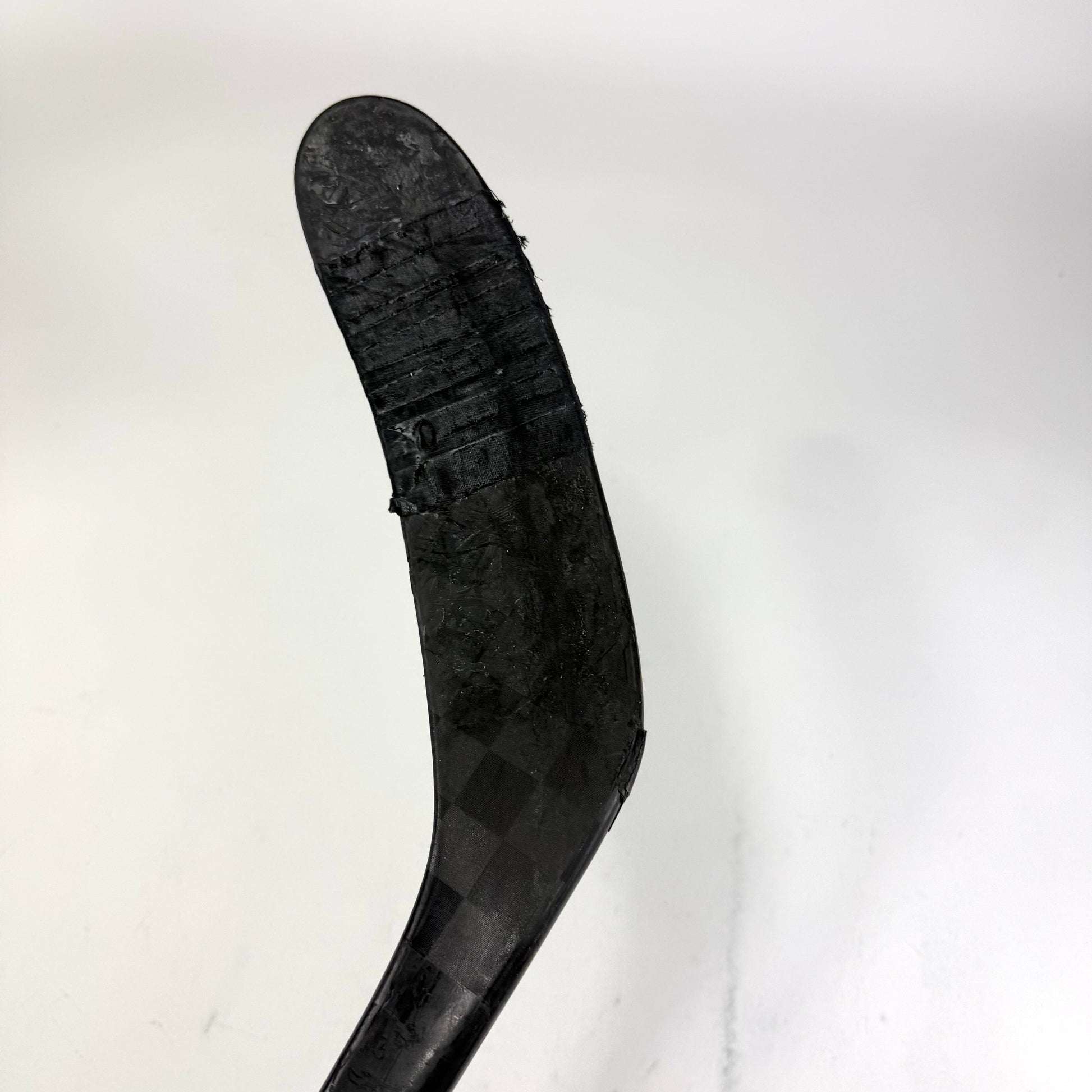 Used Left Purple Vapor Flylite | 82 Flex P28M Curve Grip | J460 - Top Flight Hockey