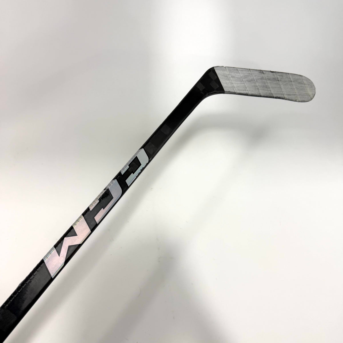 Used Right CCM Black CCM Jetspeed FT8 Pro | 95 Flex P92M Curve Grip | AB948 - Top Flight Hockey
