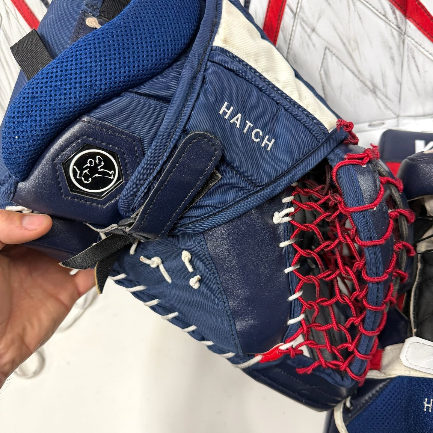 Used Regular Navy/Red/White Vaughn SLR3 Pro Carbon Goalie Set | 32 +2" Pad Size
