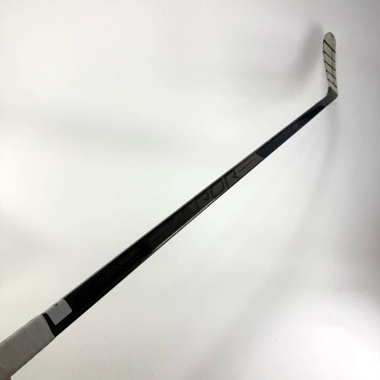 Kucherov Used Black Bauer Vapor Hyperlite | 77 Flex Fisher Pro Curve Grip | K245 - Top Flight Hockey