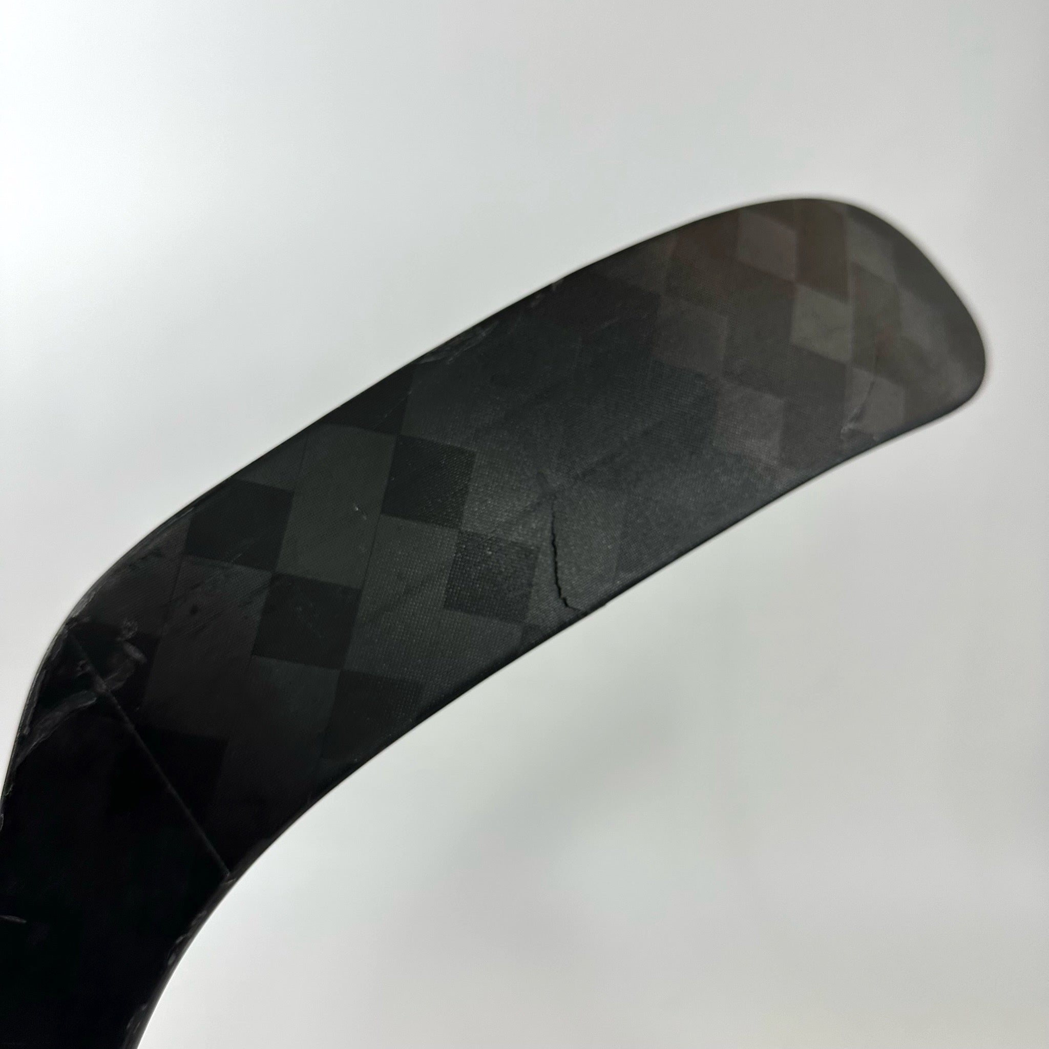 Used Left Handed CCM Jetspeed FT5 Pro 80 Flex P28M Grip | Q731