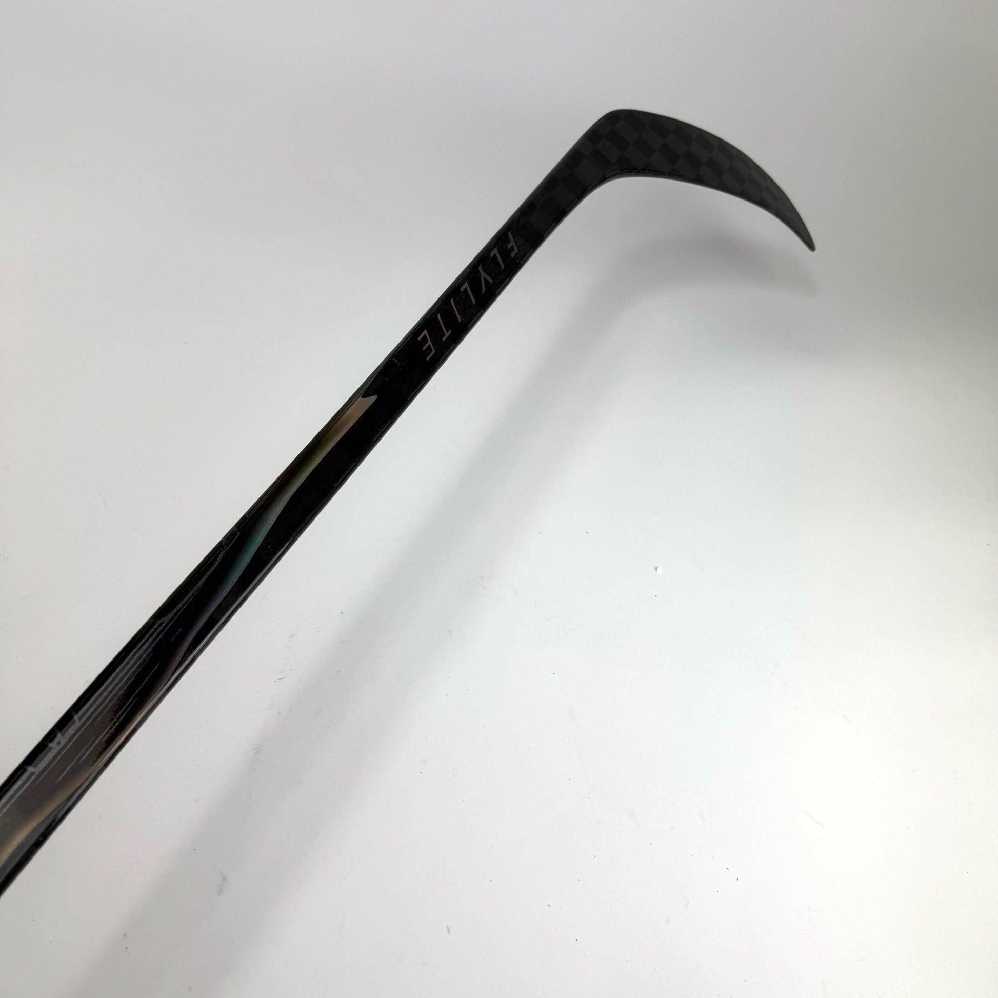 New Left Black Bauer Vapor Flylite | 107 Flex P92M Curve Grip | J764 - Top Flight Hockey