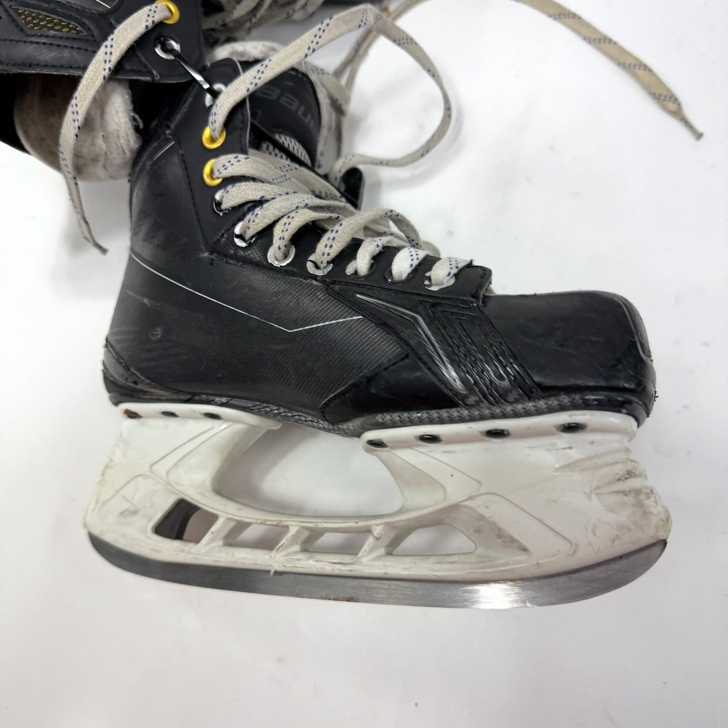 Used Bauer Supreme 170 Skates | Size 6 D | AB490