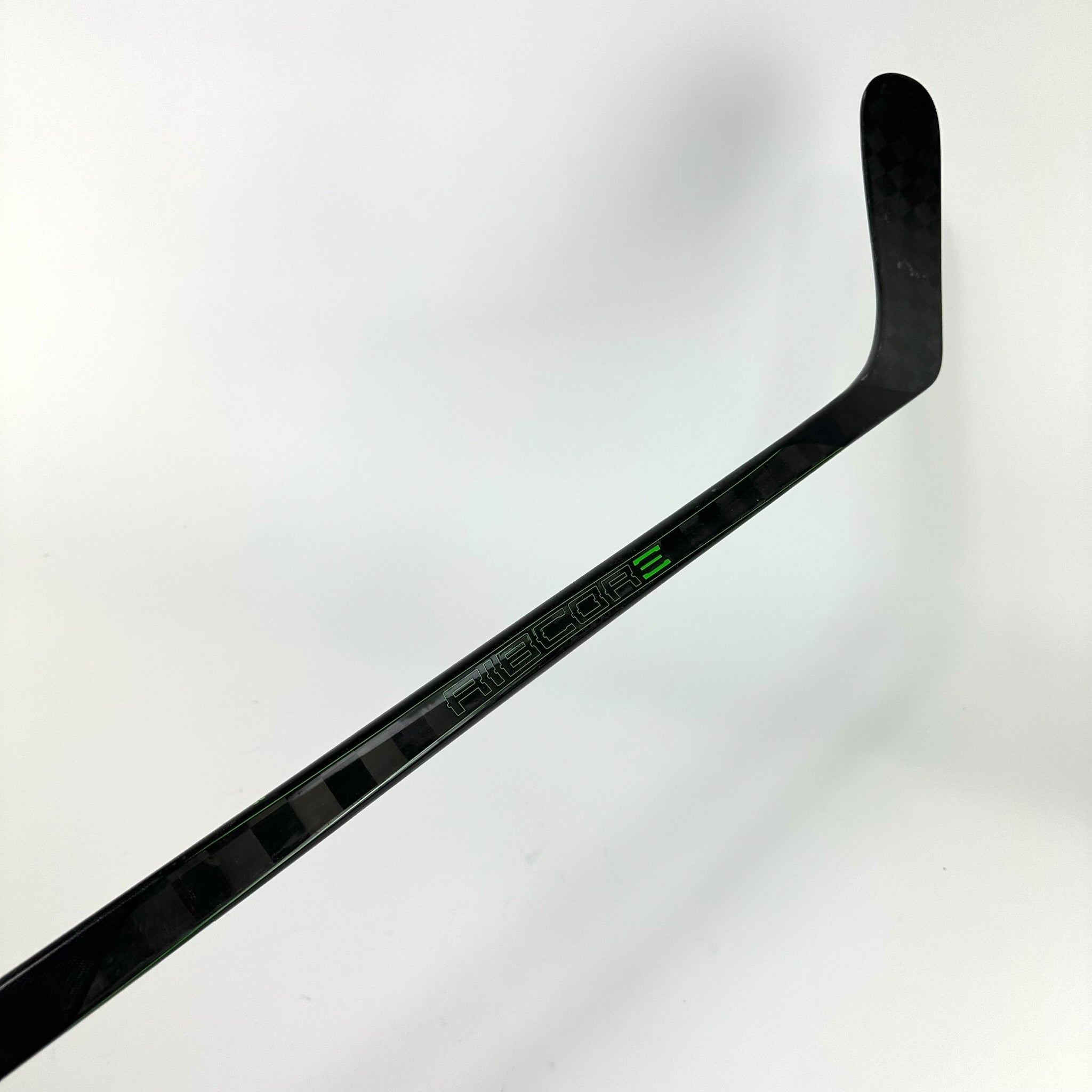 New Left CCM Ribcore Trigger 4 Pro | 80 Flex P90 Curve Grip | Volkov | K134