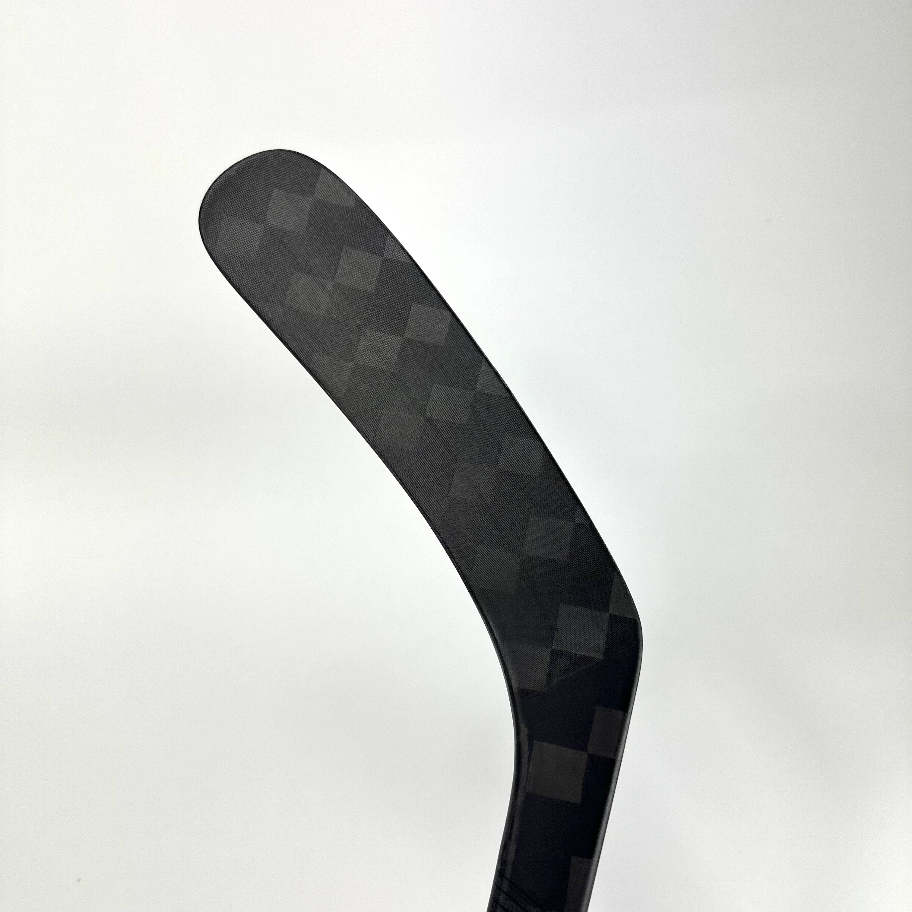 New Left CCM Jetspeed FT6 Pro | 75 Flex P90 Curve Grip | Kasper | H74