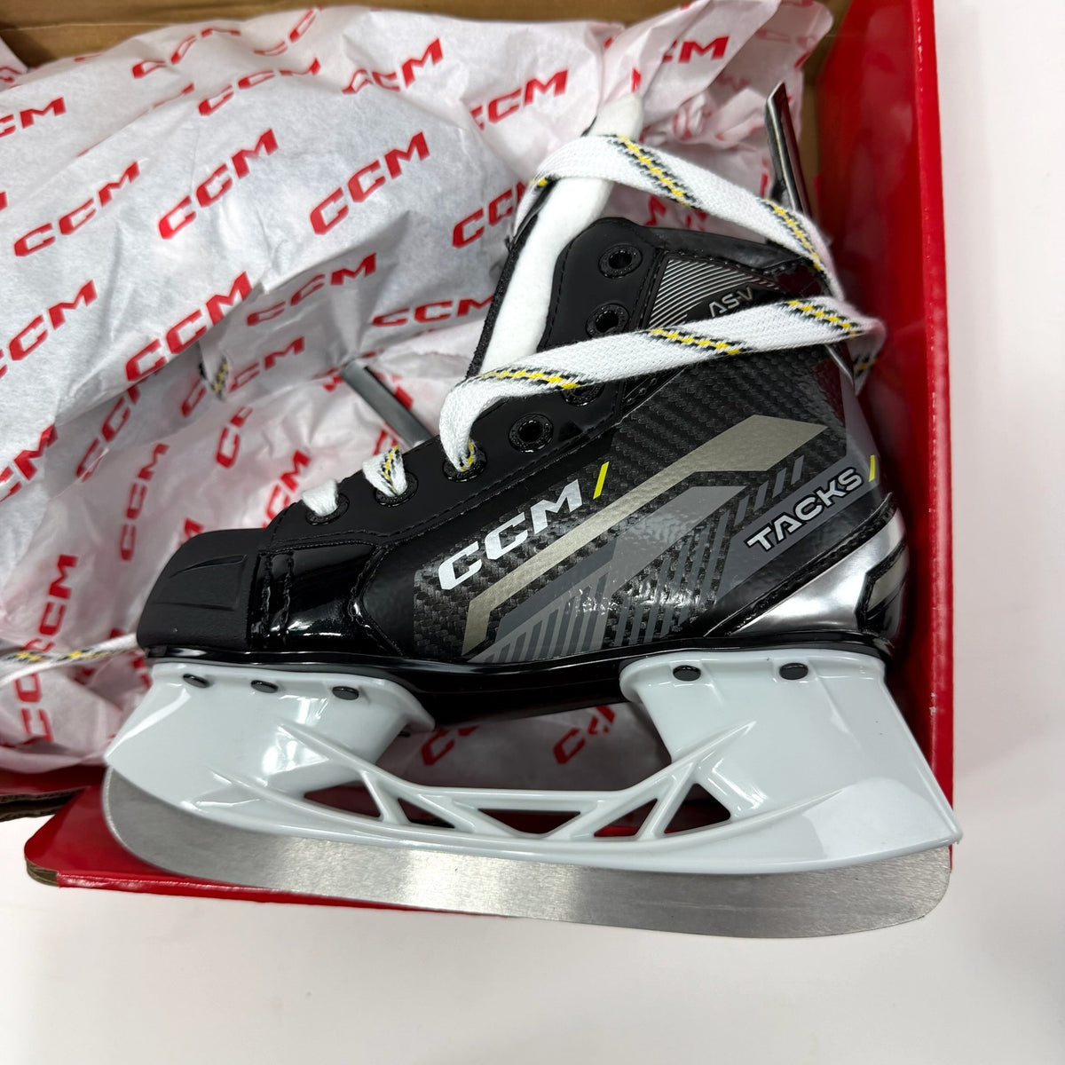New CCM Super Tacks AS-V Skates | Size Youth 12 Regular - #AB117 - Top Flight Hockey