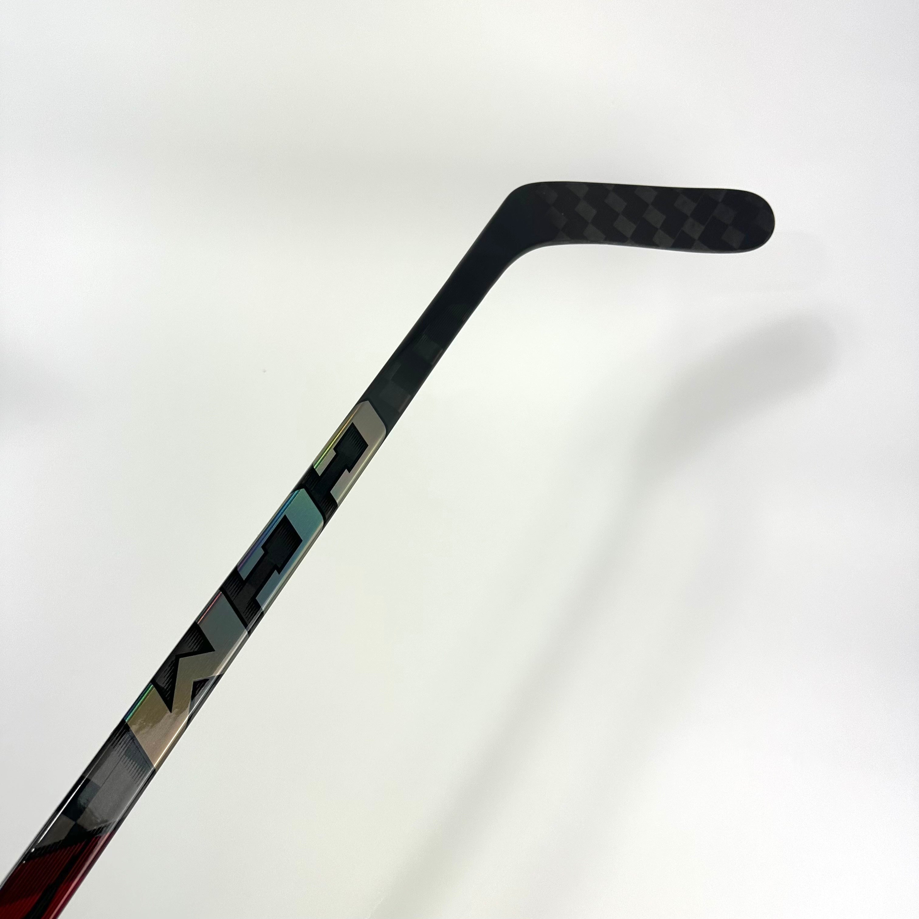 New Right CCM Jetspeed FT7 Pro | 125 Flex Malkin Pro Curve Grip | Burns L207