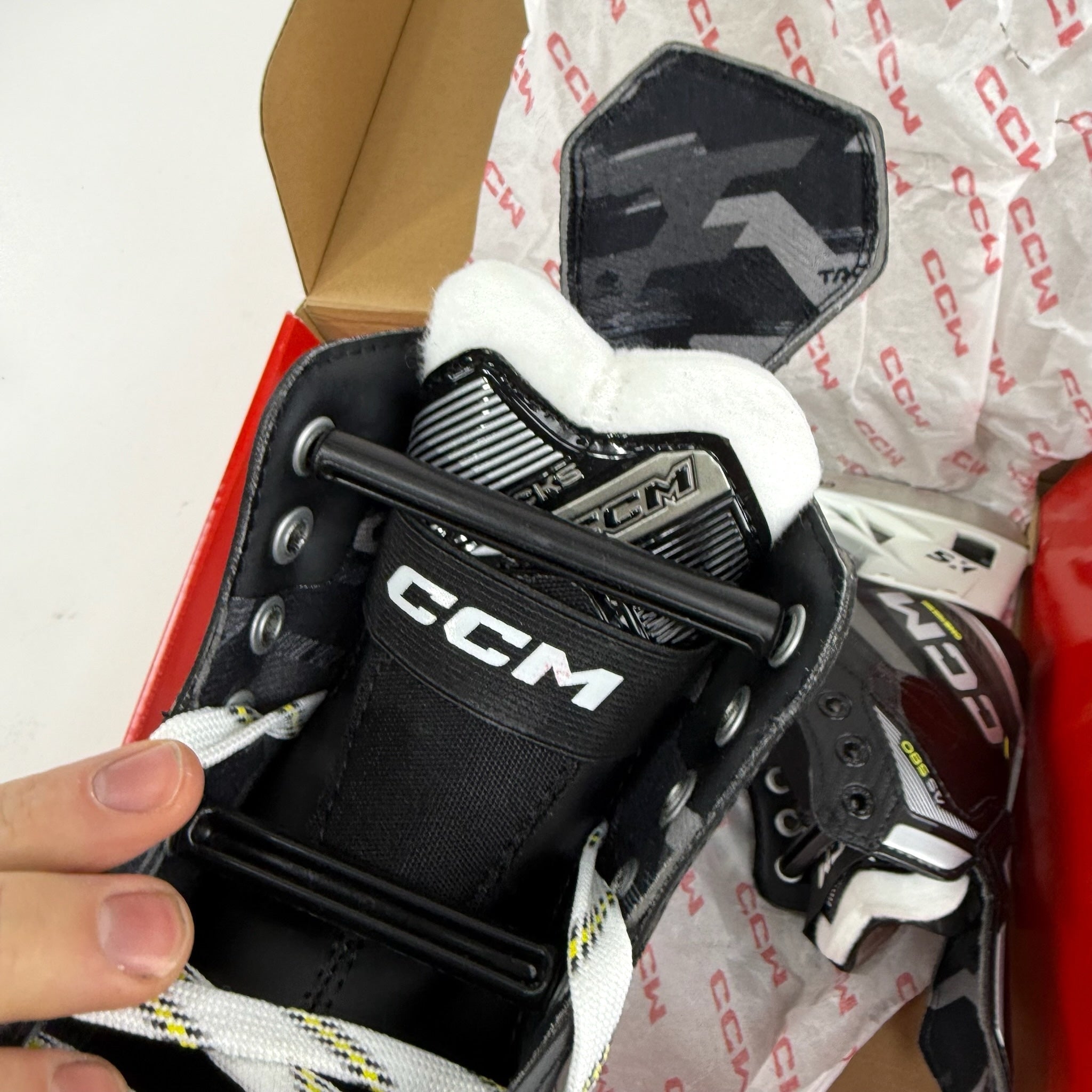 New CCM Tacks AS580 Skates | Jr 13.5-1.5 R | J725 - Top Flight Hockey