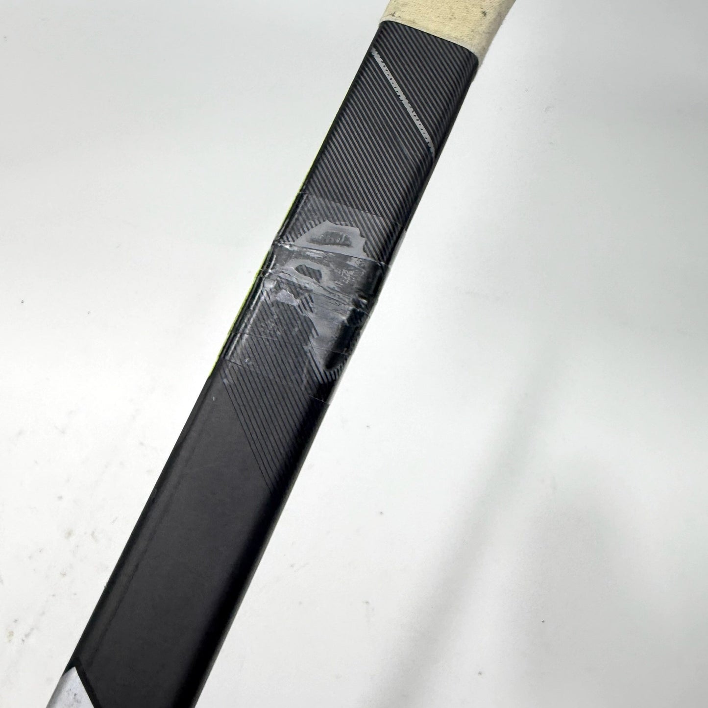 Broken Right CCM Super Tacks AS3 Pro | 90 Flex P92 Curve Grip | Blackhawks Collin Blackwell | CH7