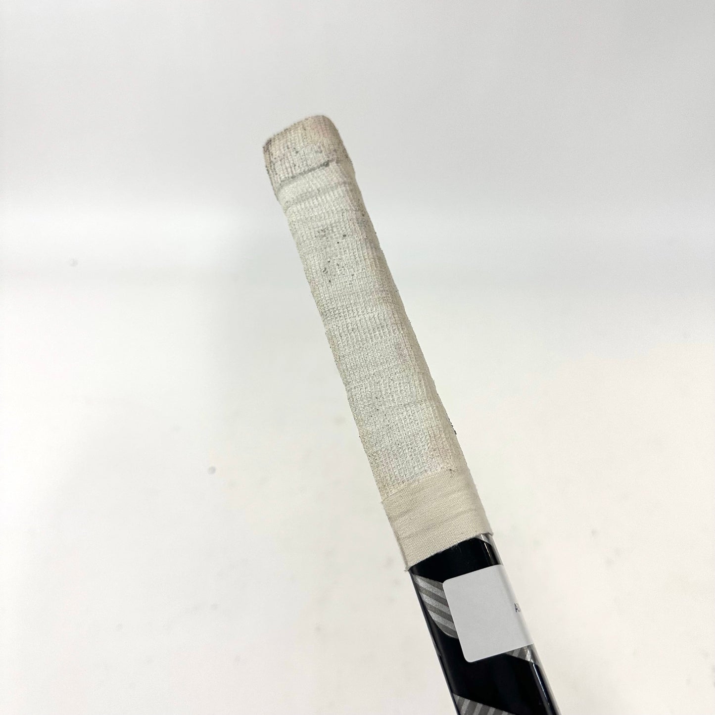 Used Left Handed White Warrior Alpha LX Pro | 90 Flex | P92 Curve | Dadonov | Grip | A304 - Top Flight Hockey