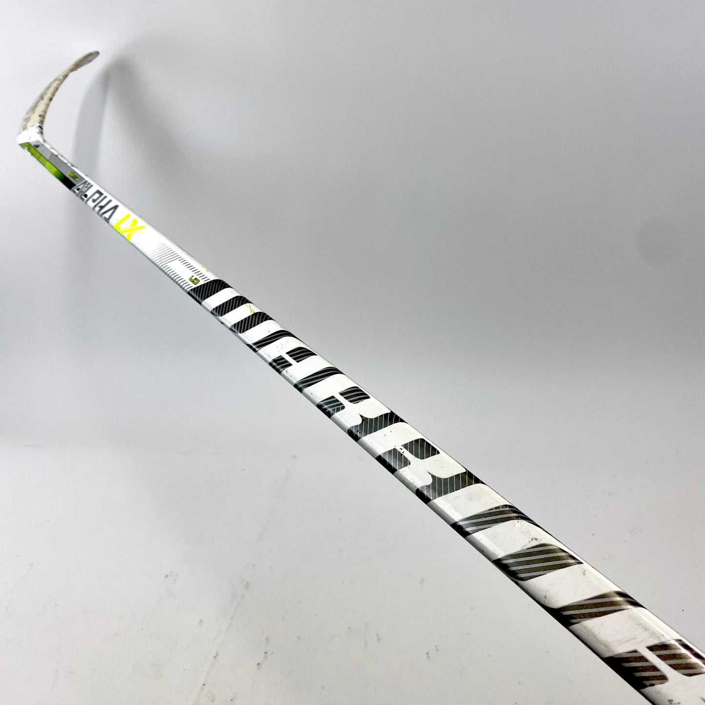 Used Left Handed White Warrior Alpha LX Pro | 90 Flex | P28 Custom Curve | Grip | #M431 - Top Flight Hockey