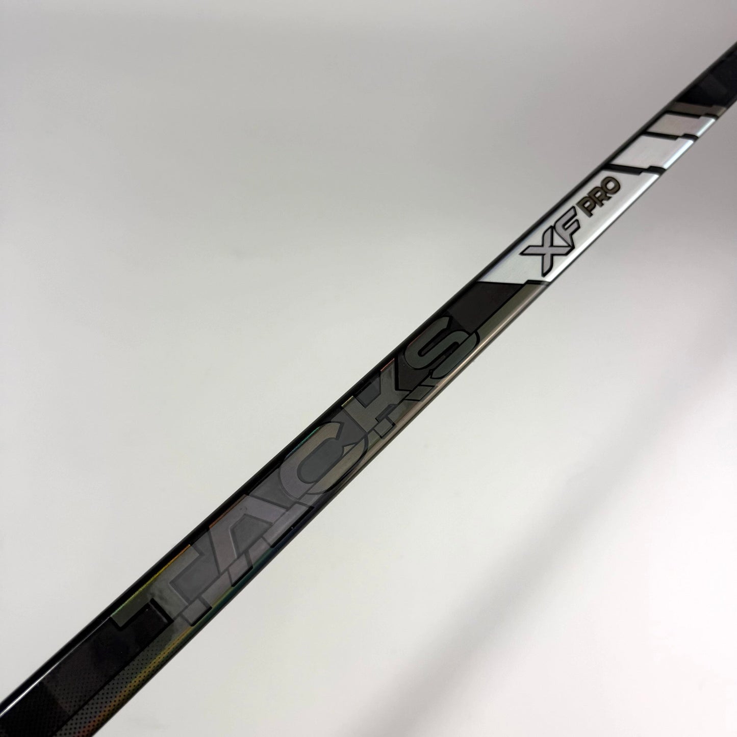 New Left CCM XF Pro | 80 Flex P28 Curve Grip | J504