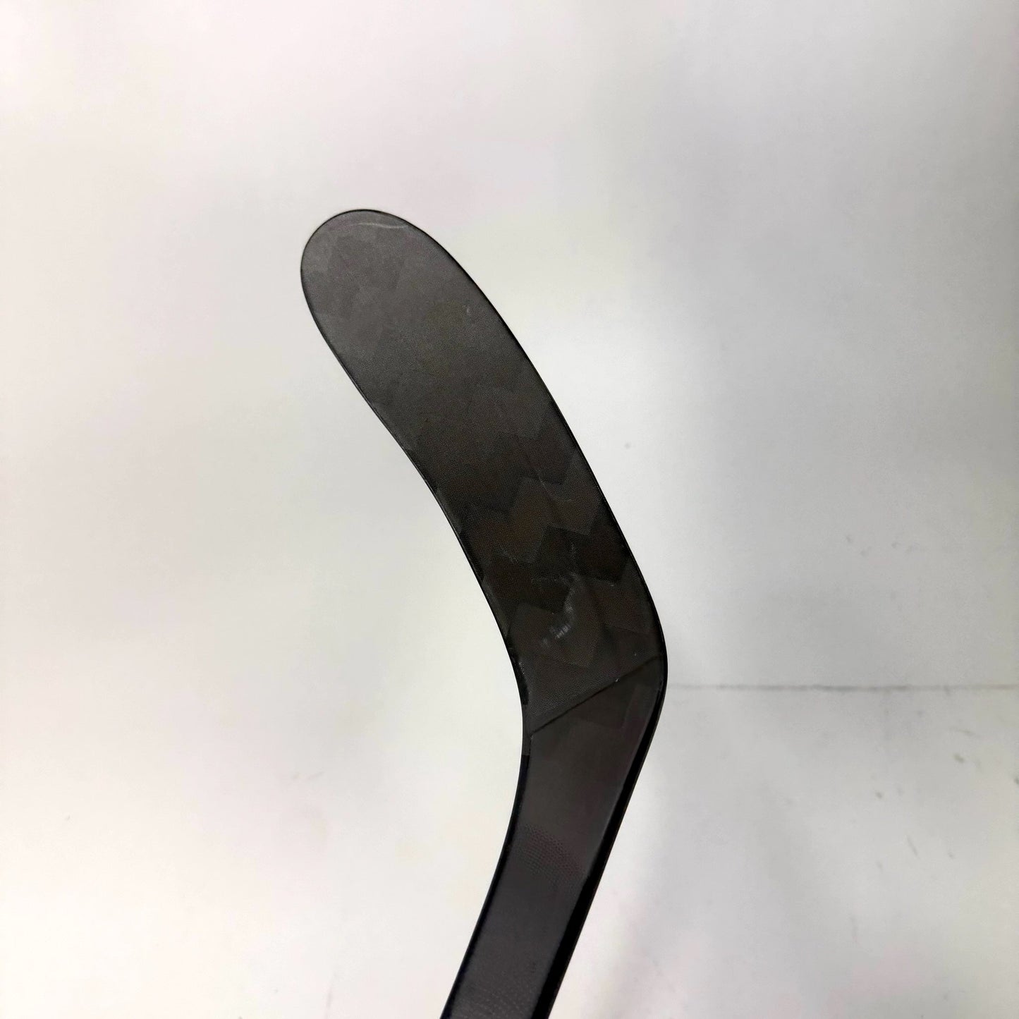 New Left Black CCM Jetspeed FT8 Pro | 55 Flex P28 Curve Grip | J237