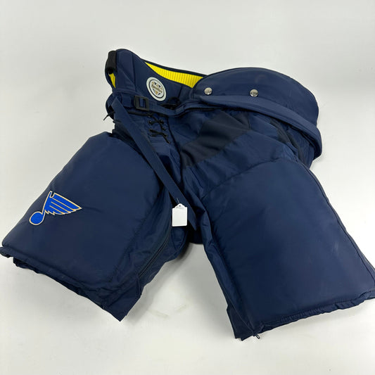 New Navy Warrior Hustler Pants | Medium | Blues | L534