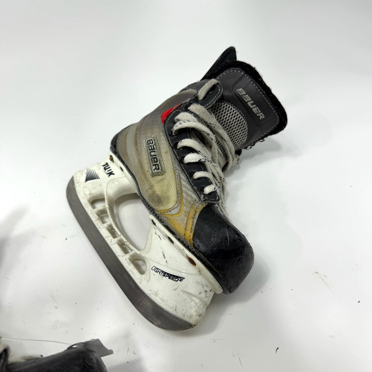 Used Bauer Vapor X:40 Skates | Size 2D | AB781