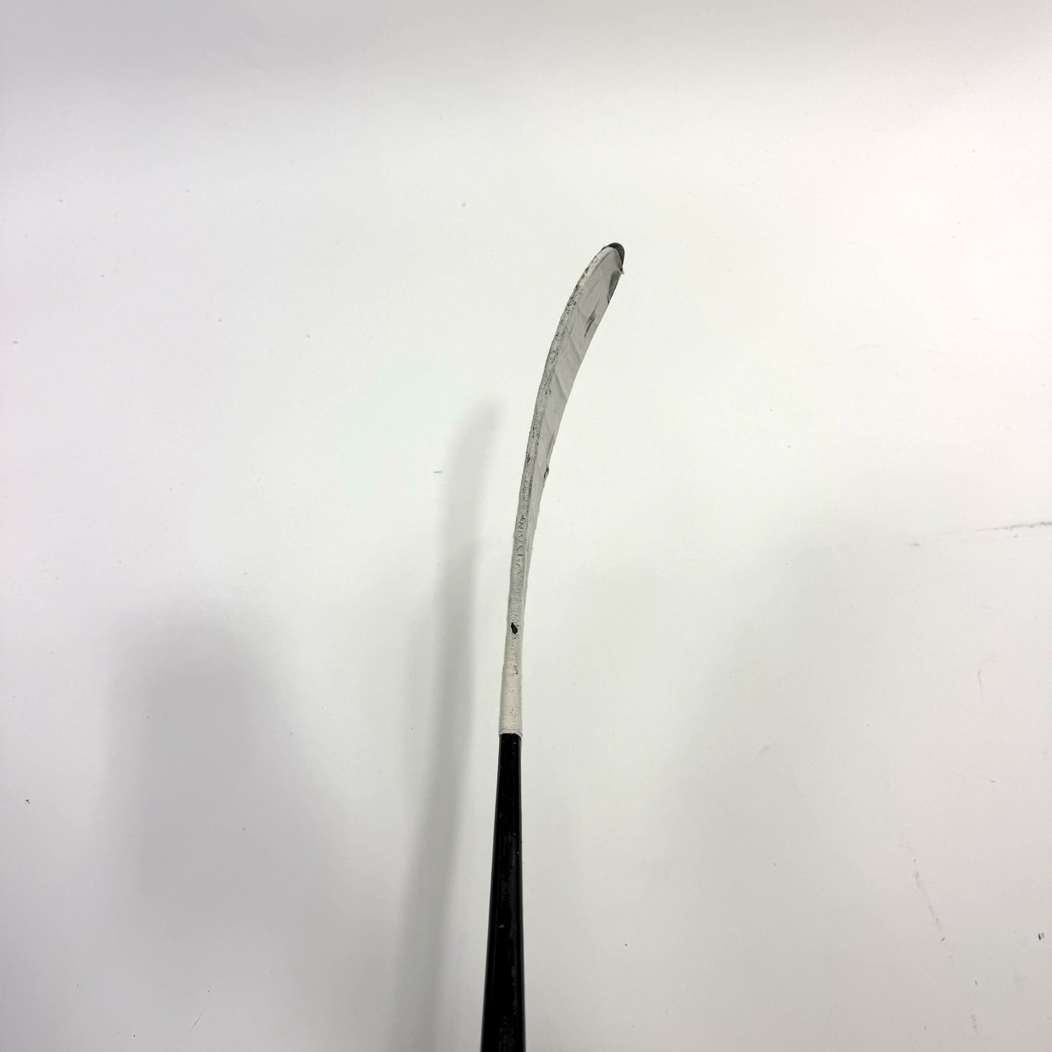 Used Left Red Bauer Pulse | 87 Flex P28 Curve Grip | Matt Gryzelcyk | BH139 - Top Flight Hockey