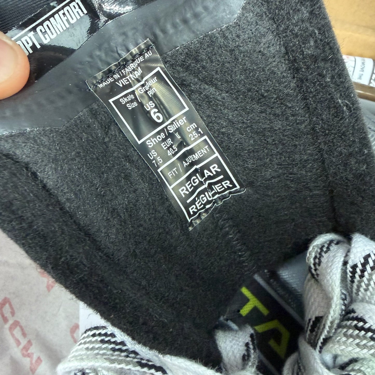 Brand New Retail CCM Tacks XF Pro Skates - Size 6 - Regular