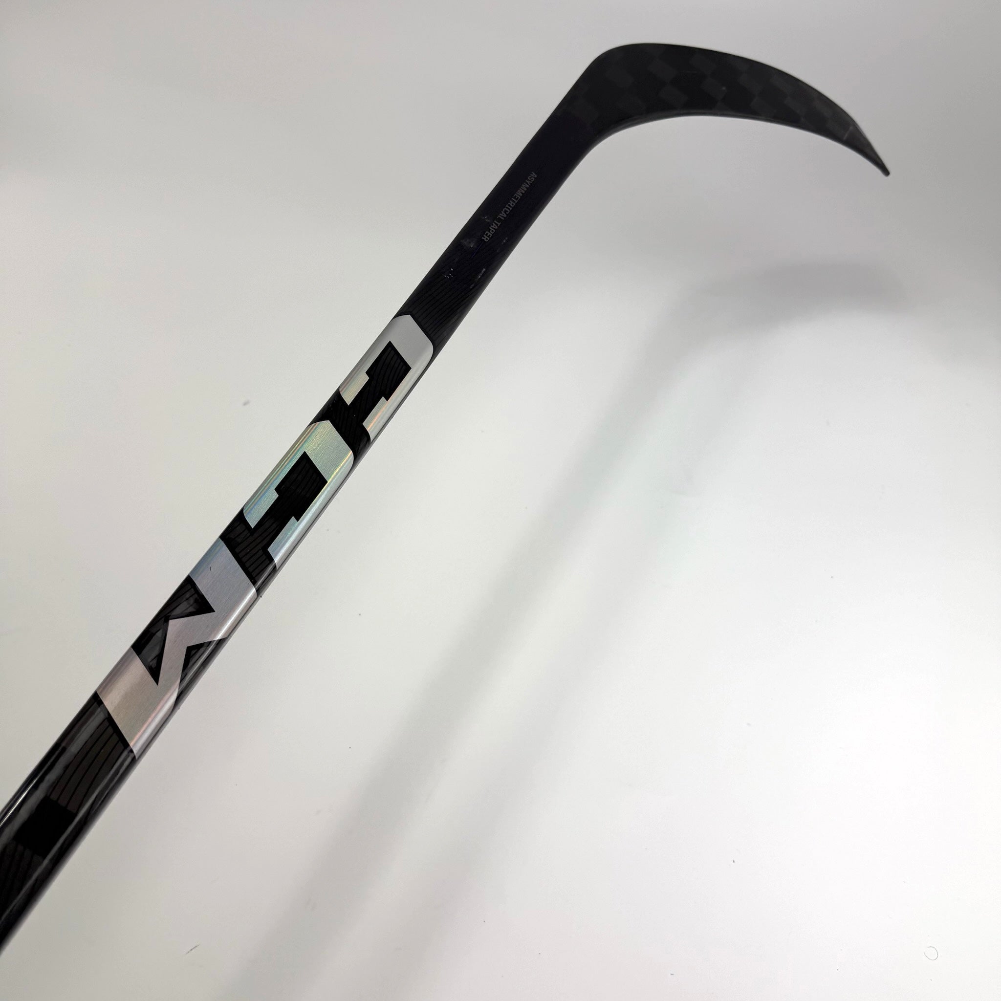 New Left CCM Ribcor Trigger 7 Pro | 80 Flex P92TM Curve Grip | F429 - Top Flight Hockey