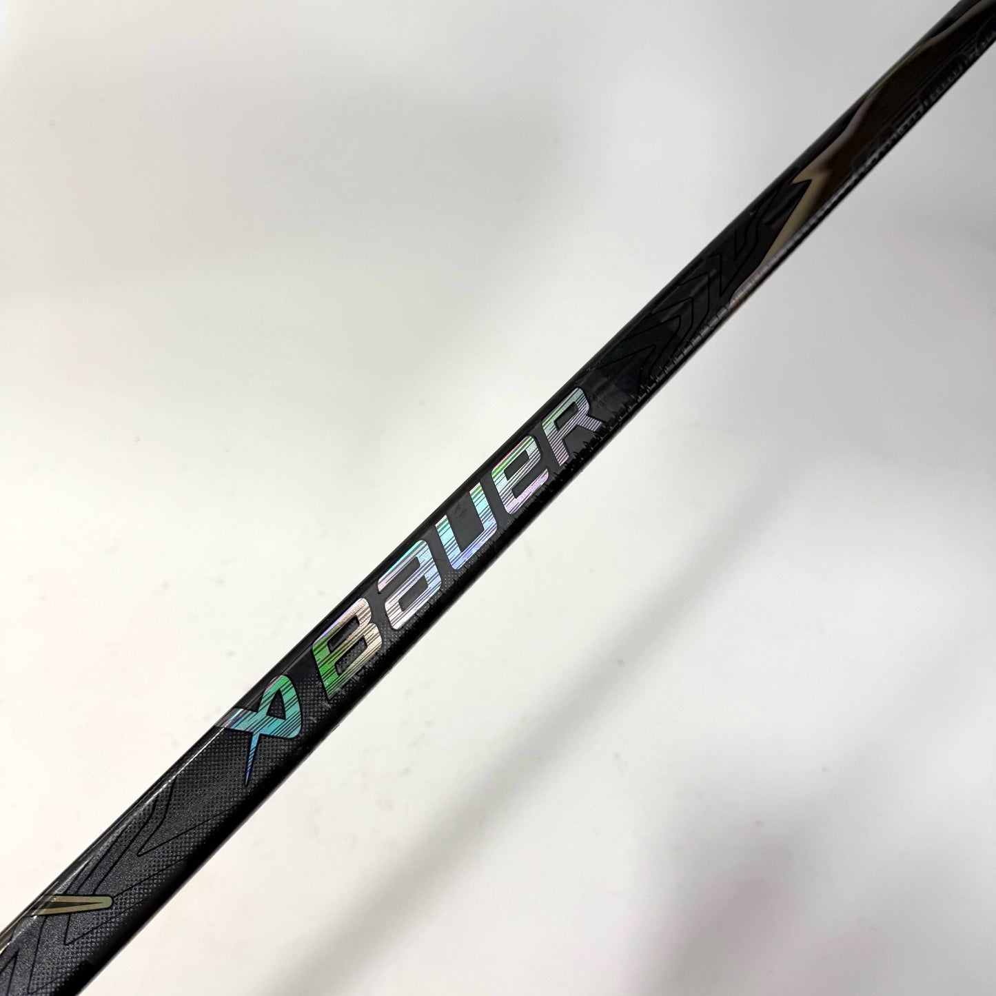 Used Right Black Bauer Vapor Flylite | 65 Flex P92 Curve Grip | AB704