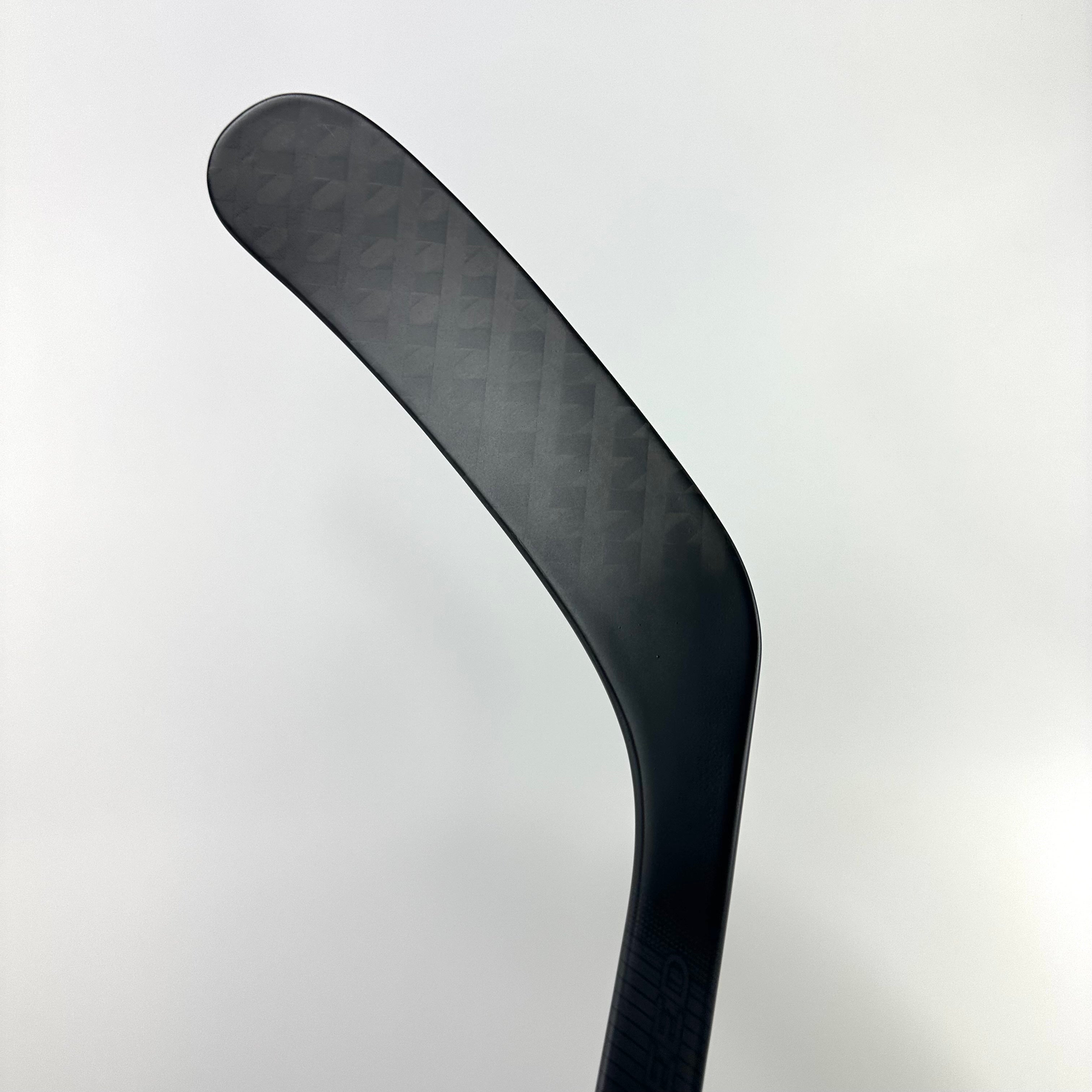 New Left CCM Red Jetspeed FT6 Pro | 80 Flex P90M Curve Grip | Huberdeau | C303