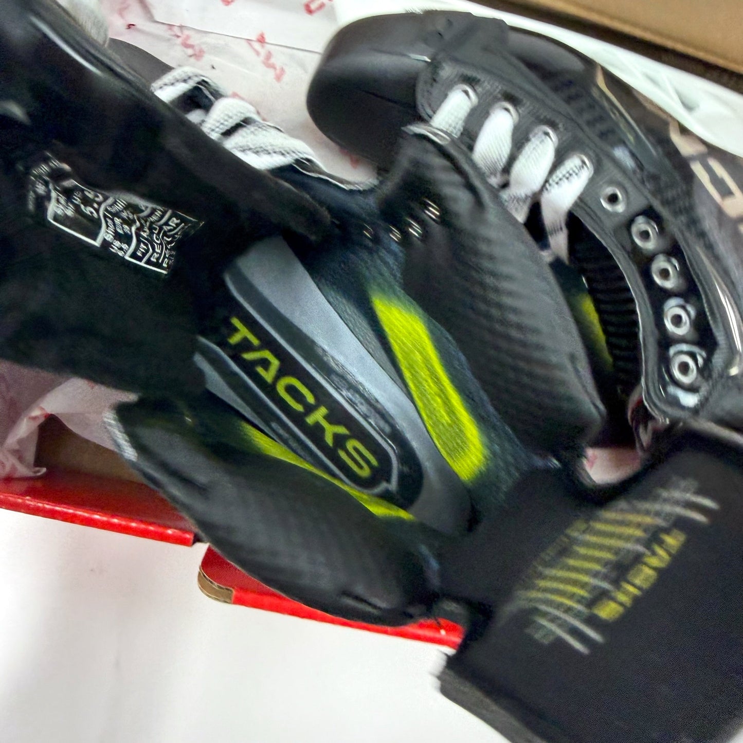 Brand New Retail CCM Tacks XF Pro Skates - Size 5.5 - Regular