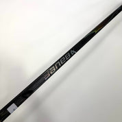 Used Right Black Bauer Vapor Flylite | 77 Flex P90TM Curve Grip | BH504 - Top Flight Hockey