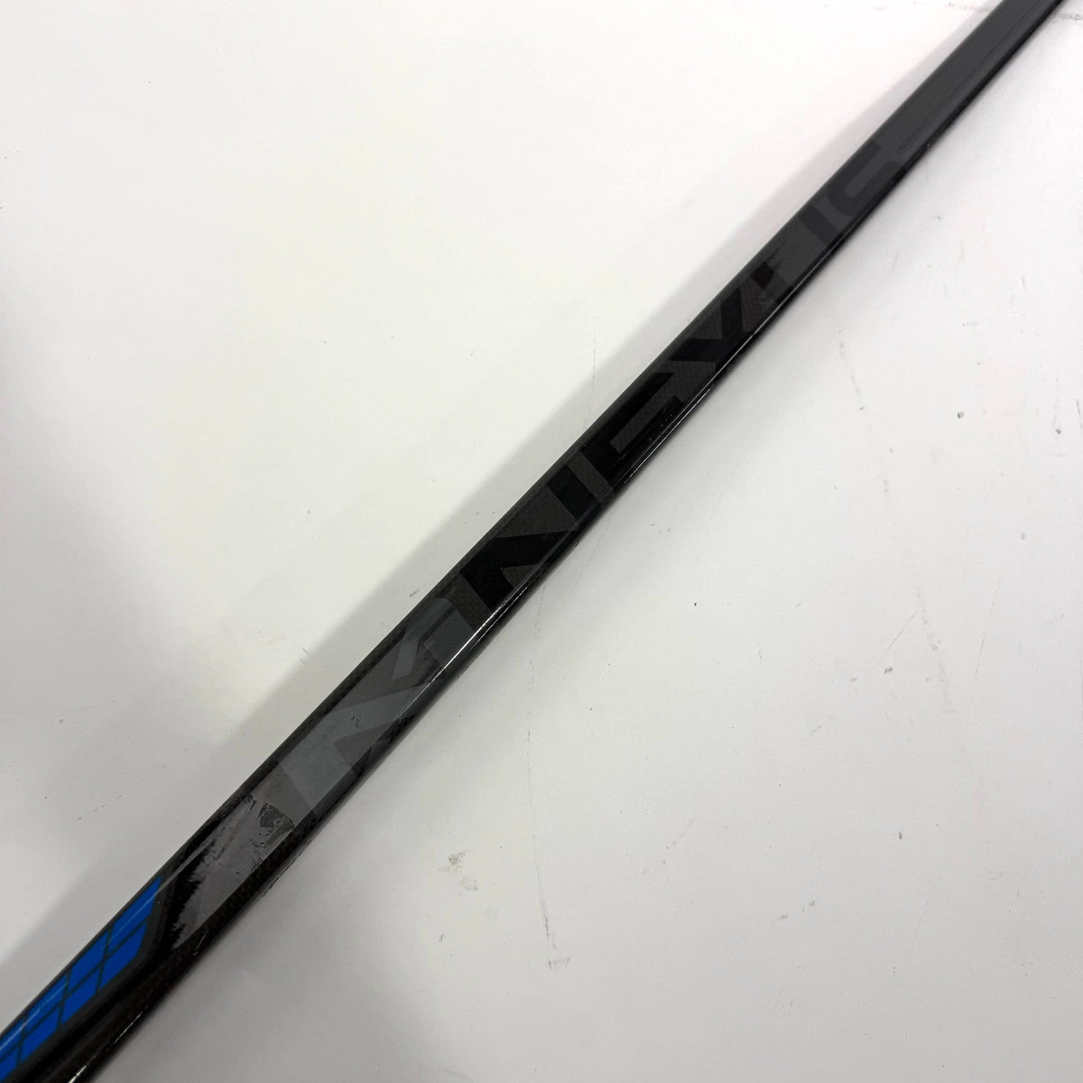 Used Left Bauer Nexus 8000 | 107 Flex Custom P92 Curve Grip | Bourque | BH233 - Top Flight Hockey
