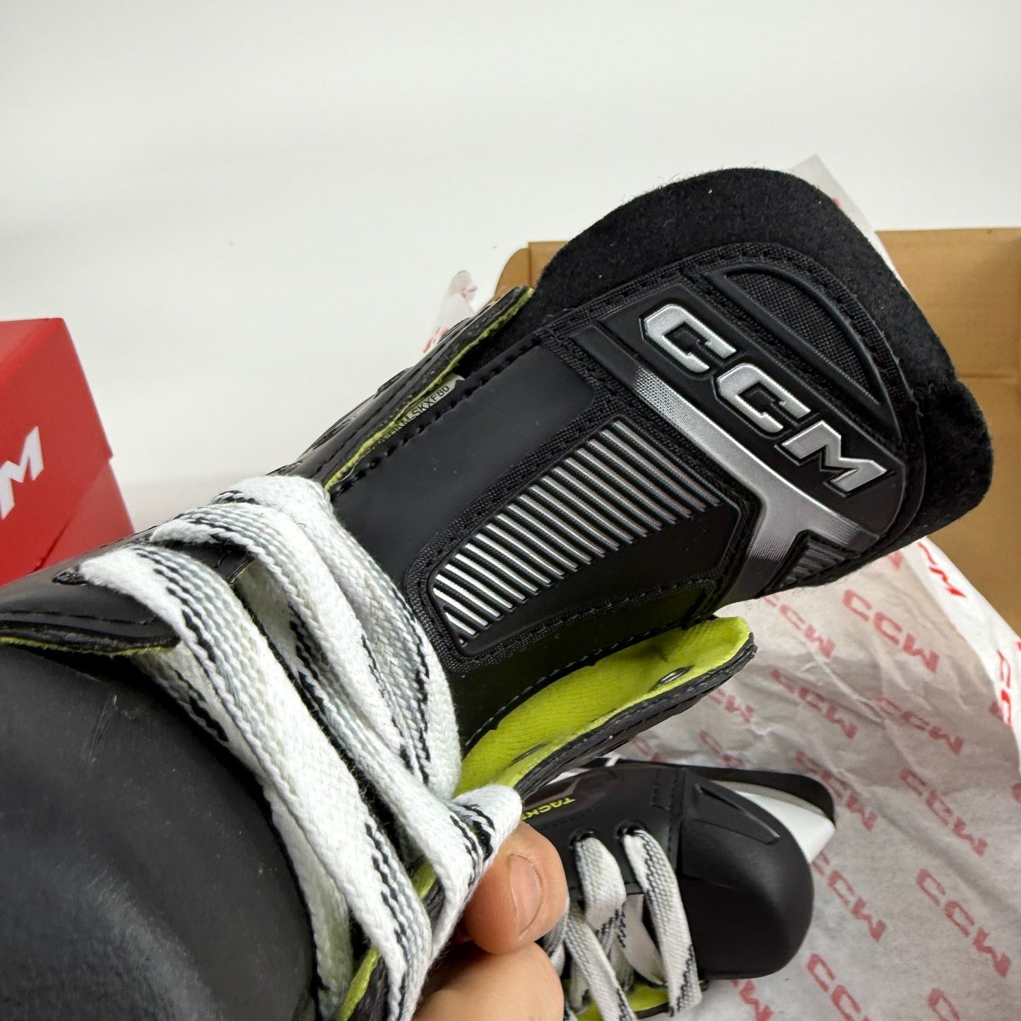 New CCM Tacks XF80 Skates | Youth Size 11 Regular | CCM494