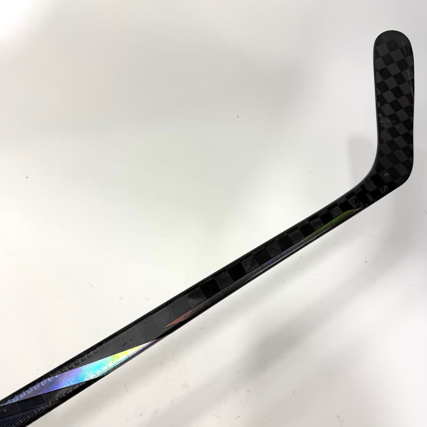 Used Left Red Bauer Nexus Tracer | 70 Flex P90TM Curve Grip | F370