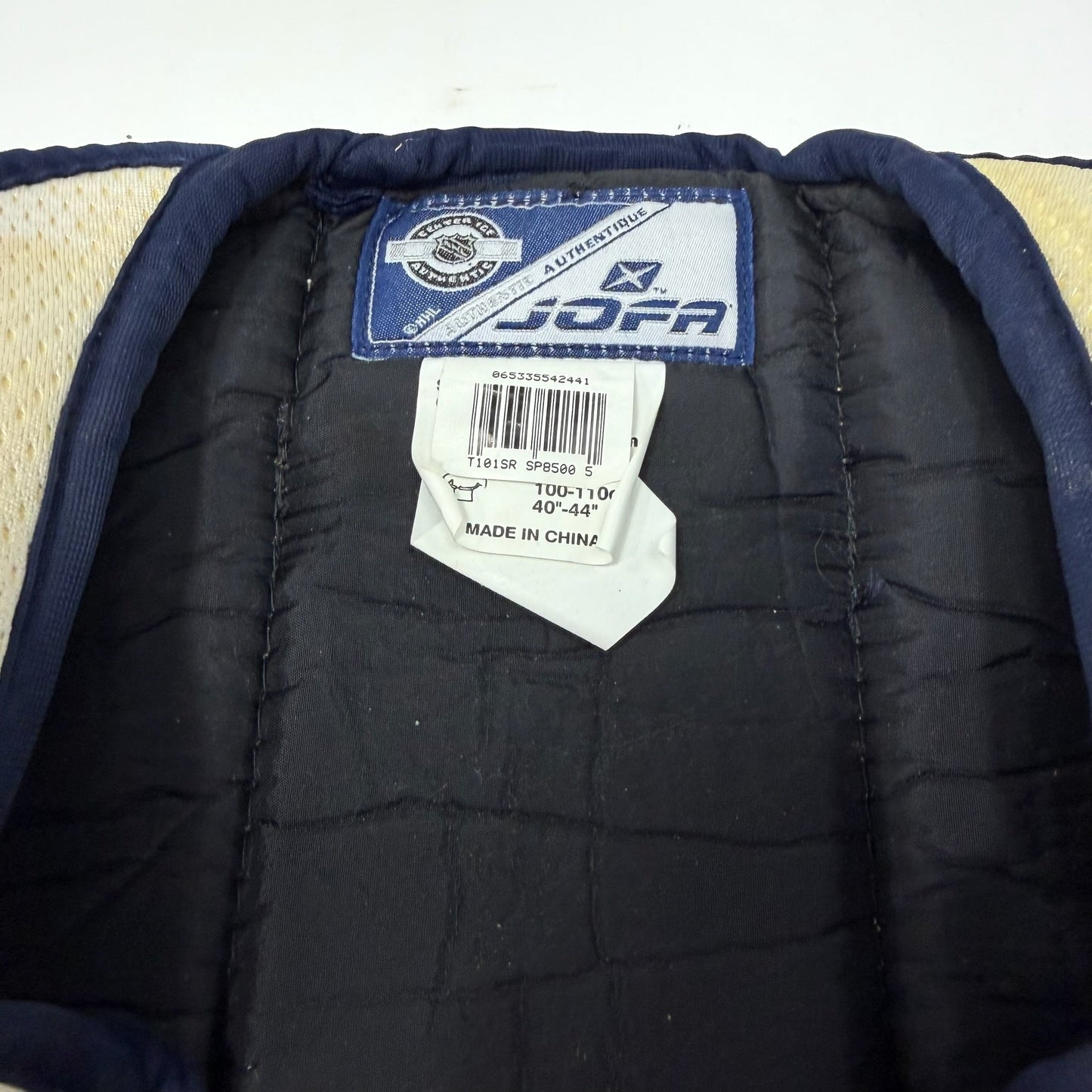 Lightly Used Jofa 8500 Shoulder Pads | Senior Large | AB871