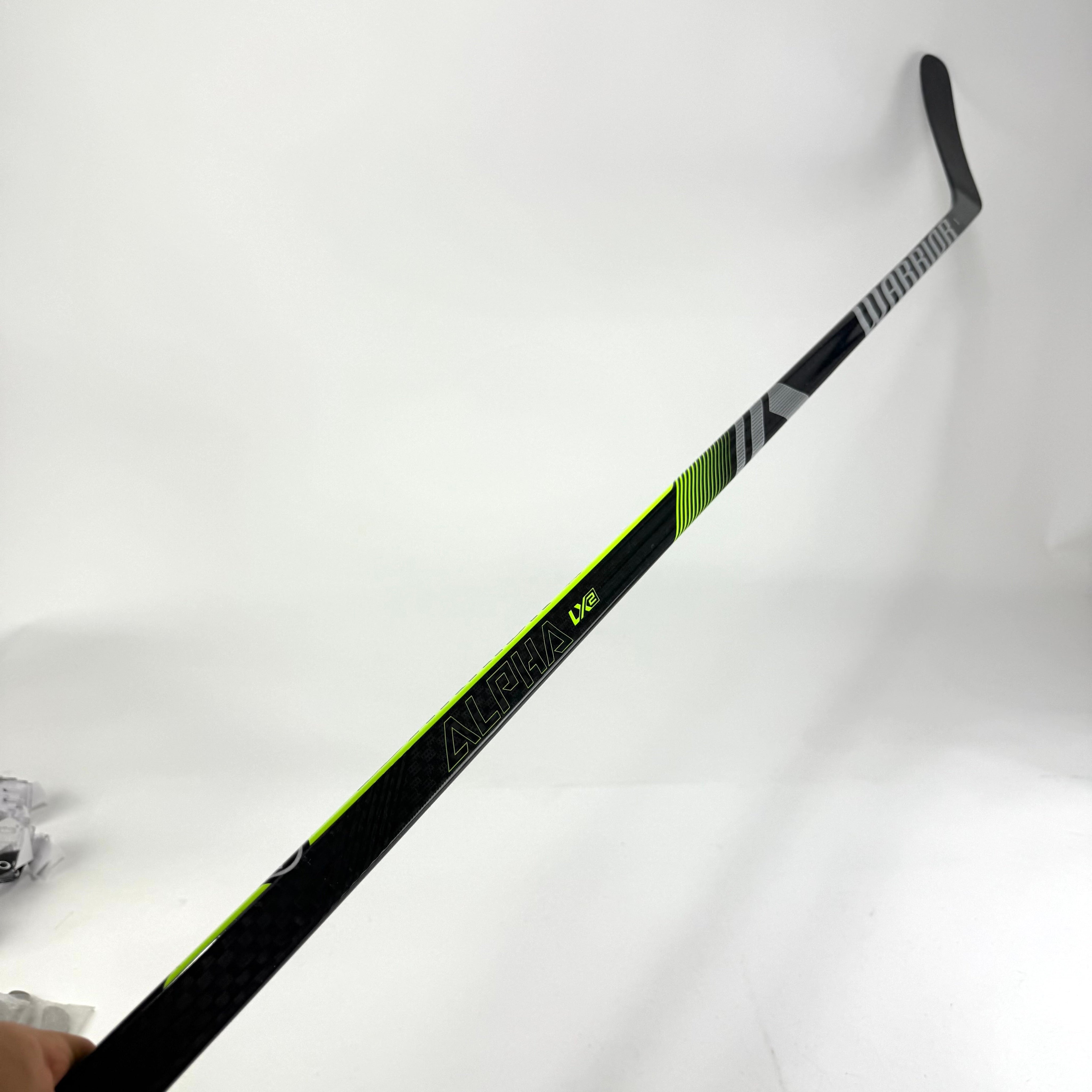 New Left Warrior Alpha LX2 | 75 Flex W88 Curve Grip | E641 - Top Flight Hockey