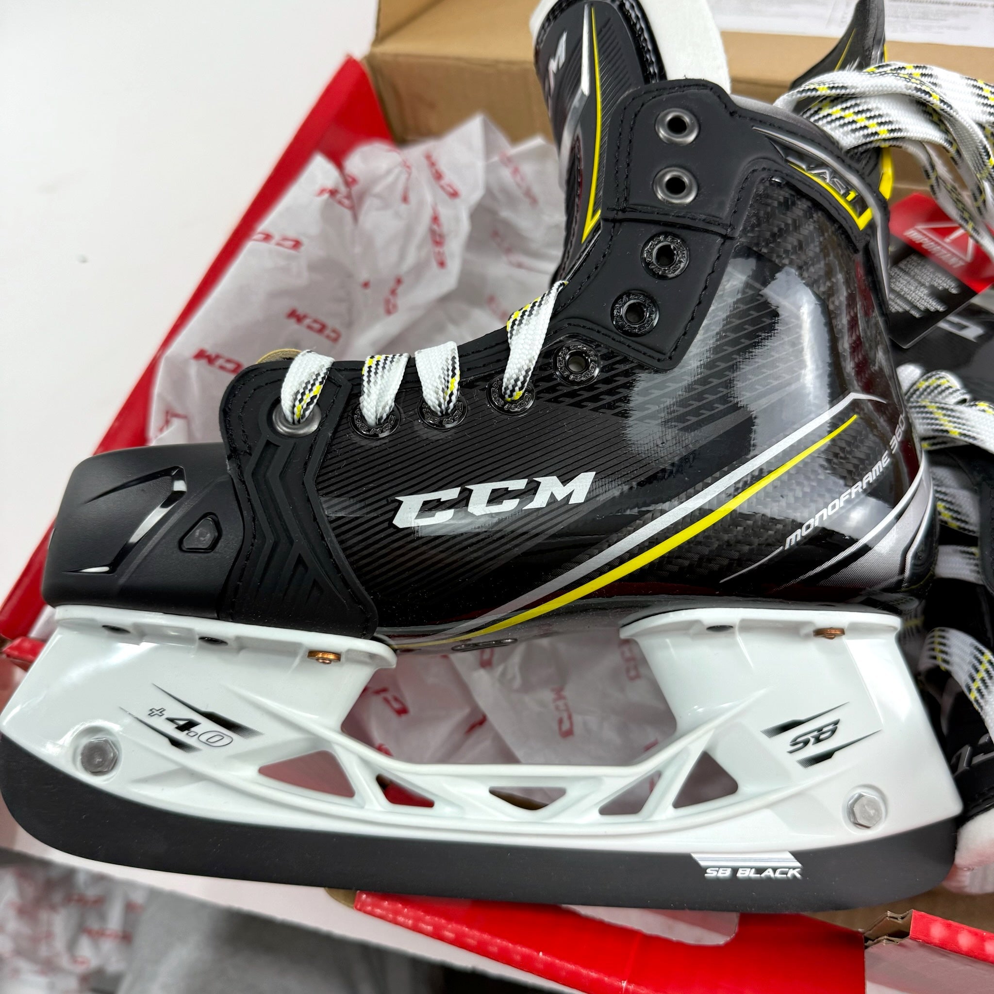 New CCM Super Tacks AS1 Skates | Junior 4EE | CCM483 - Top Flight Hockey