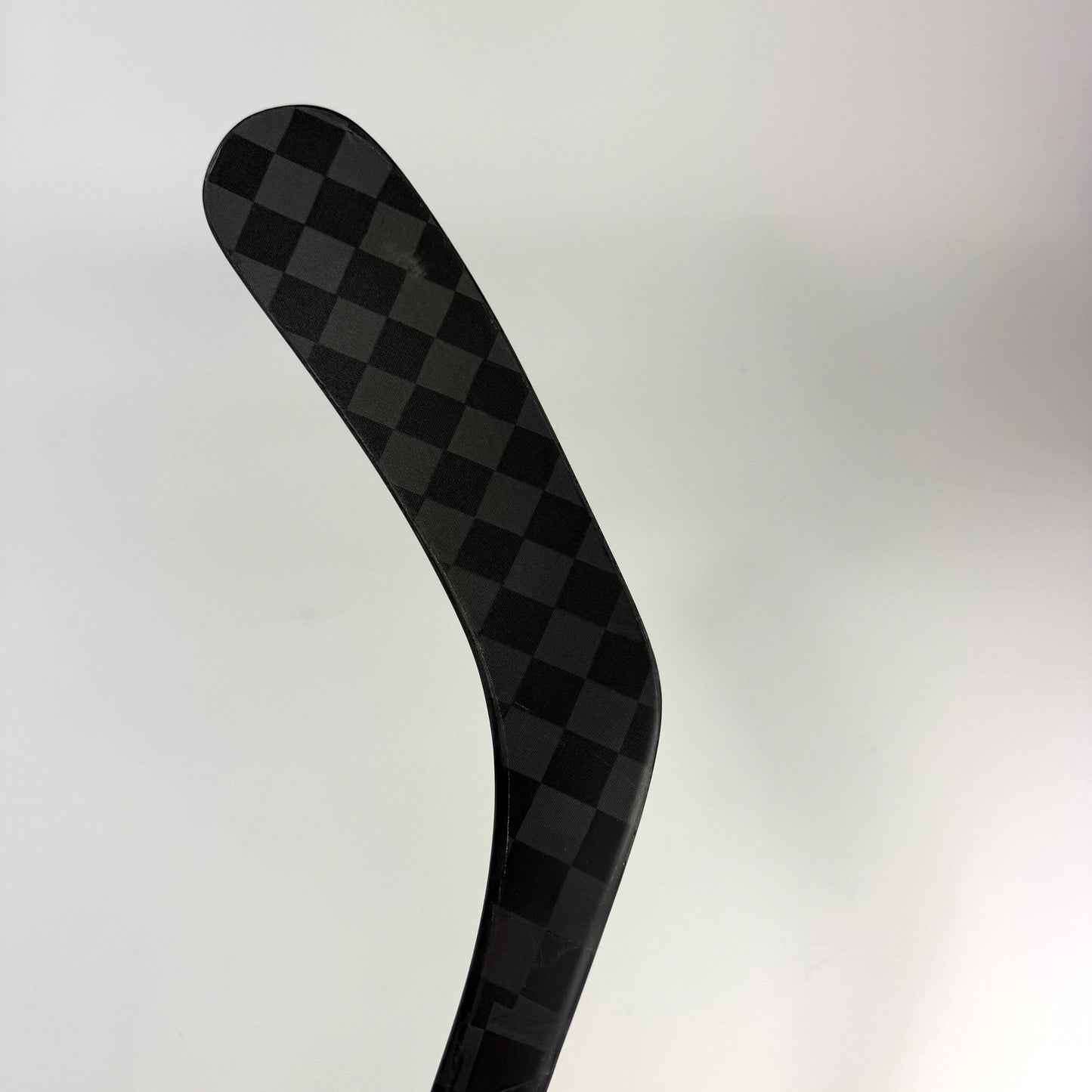 New Left Silver Bauer Twitch | 87 Flex Fowler Pro Curve Grip | Fowler | J512