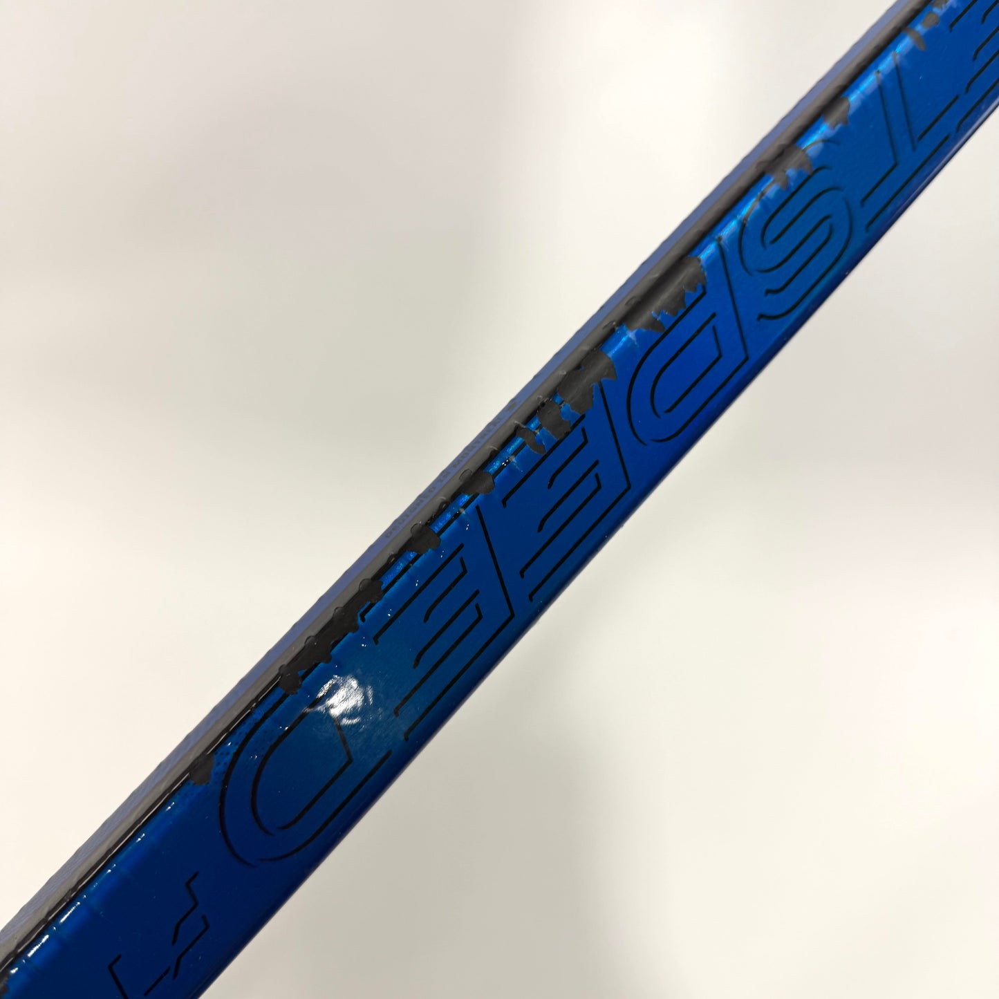Used Right Blue CCM Jetspeed FT8 Pro | 85 Flex P92 Curve Grip | AB952