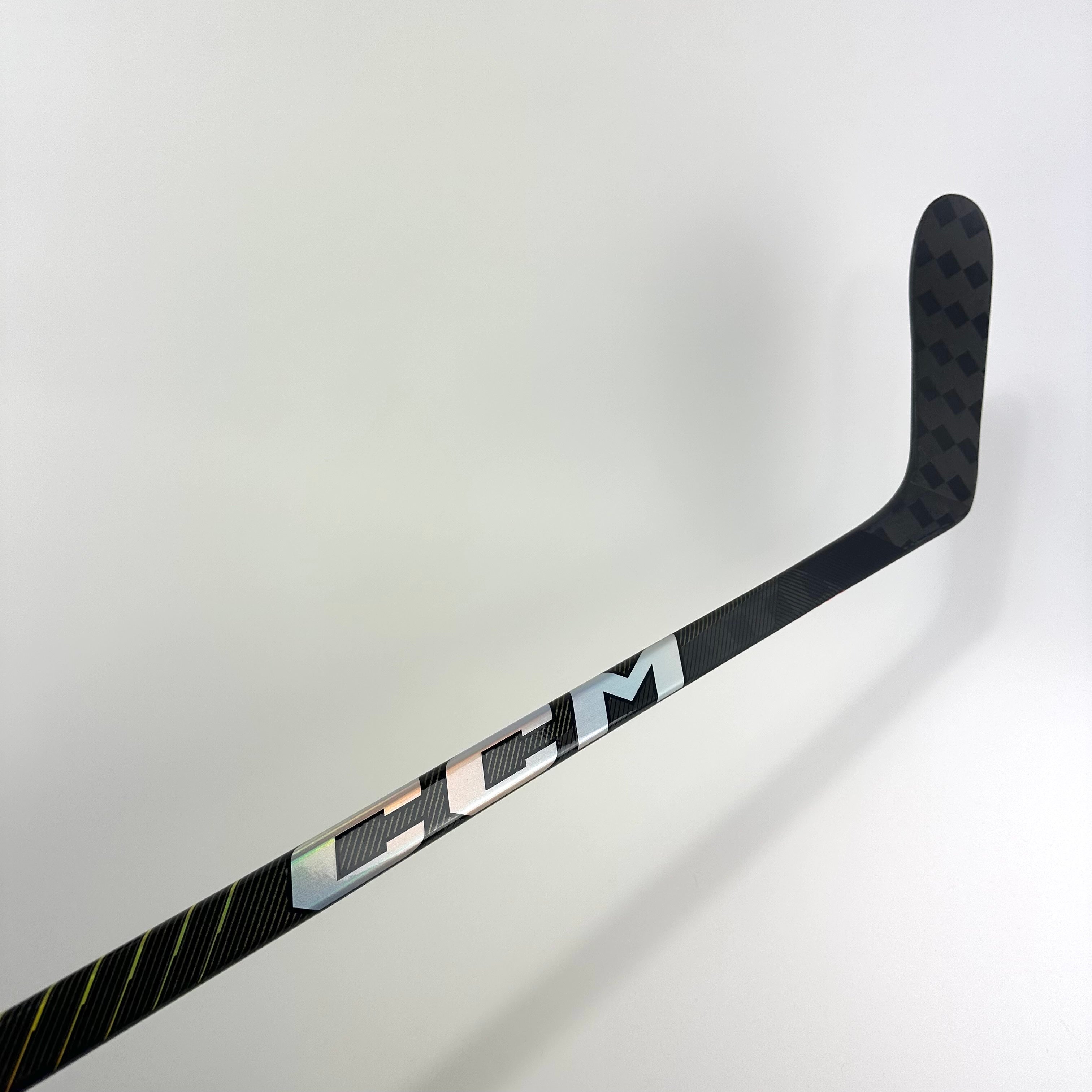 New Left CCM Tacks AS5 Pro | 70 Flex P28 Curve Grip | Vilen | C313