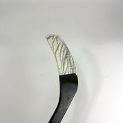 Used Right Chrome CCM Tacks ASV Pro | 65 Flex P88M Curve Grip | F323 - Top Flight Hockey