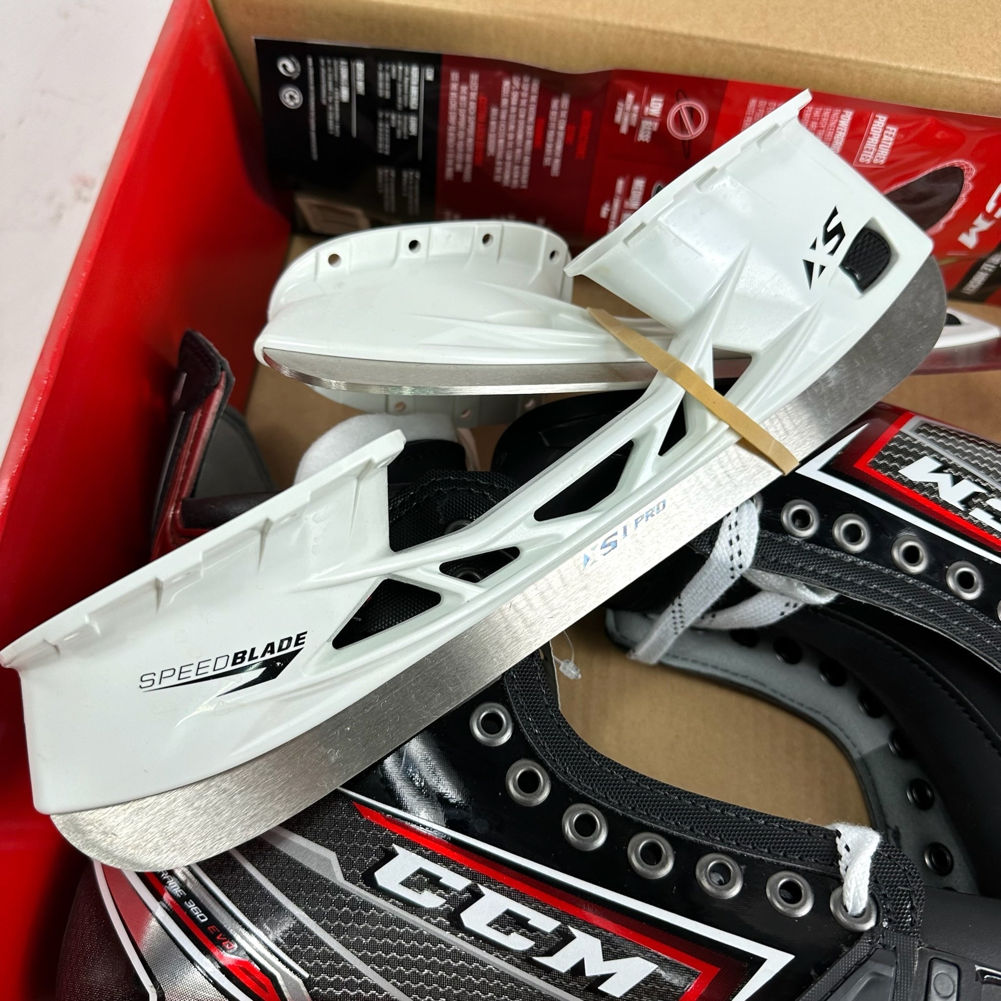 New CCM Jetspeed FT2 Skates | Size 7.5 EE/A | M313