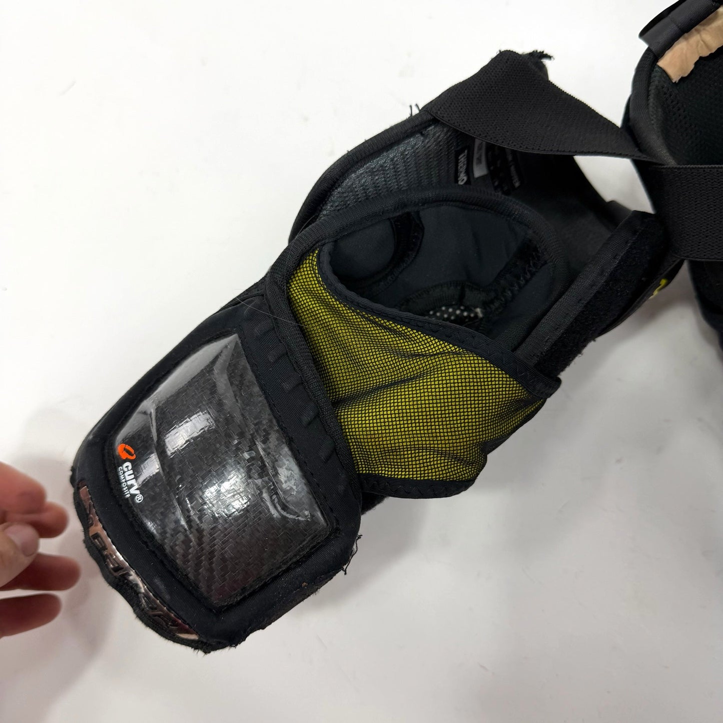 Used Bauer Supreme Mach Elbow Pads | Senior Medium | AB538