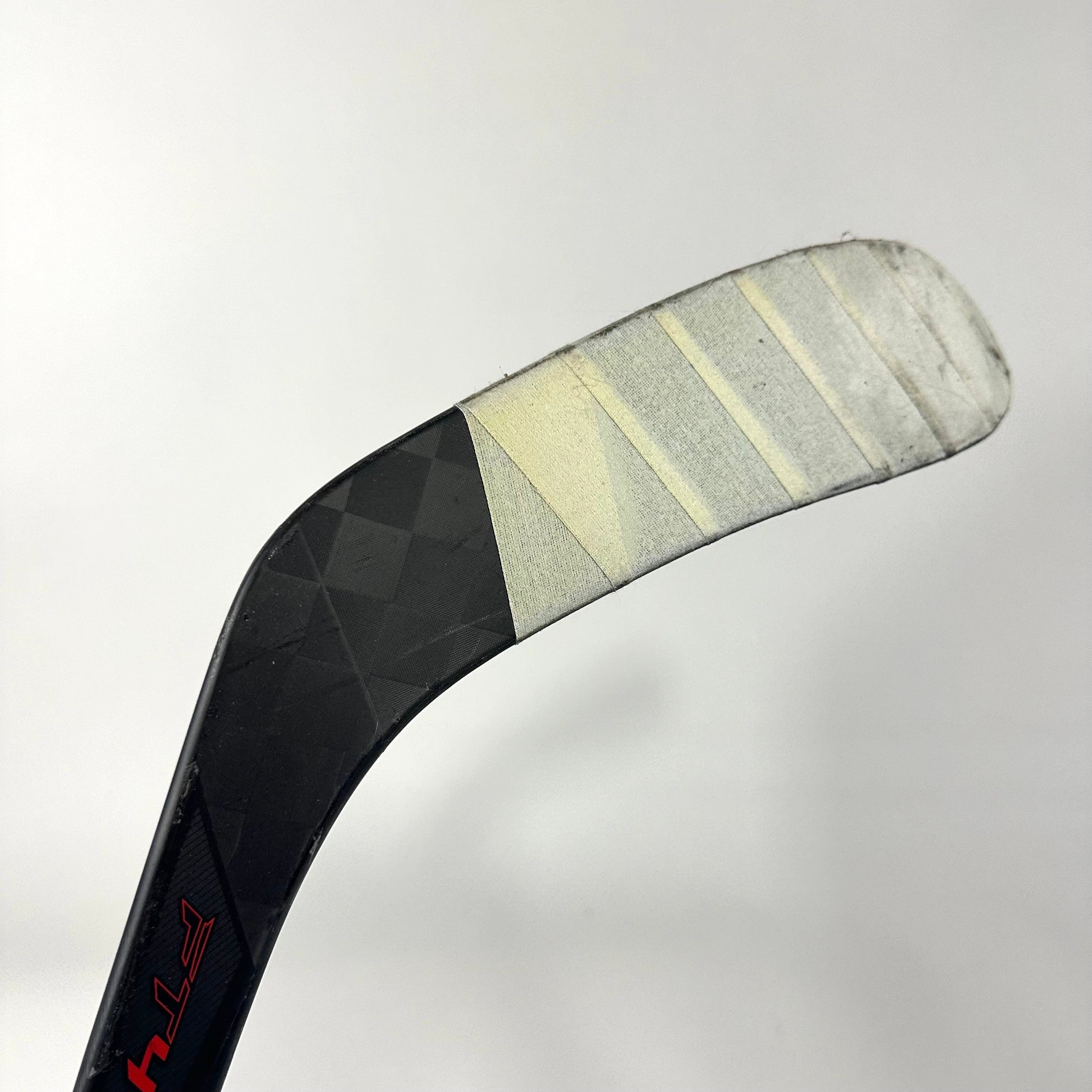 Used Left CCM Jetspeed FT4 Pro 85 Flex P28 Curve Grip | G493