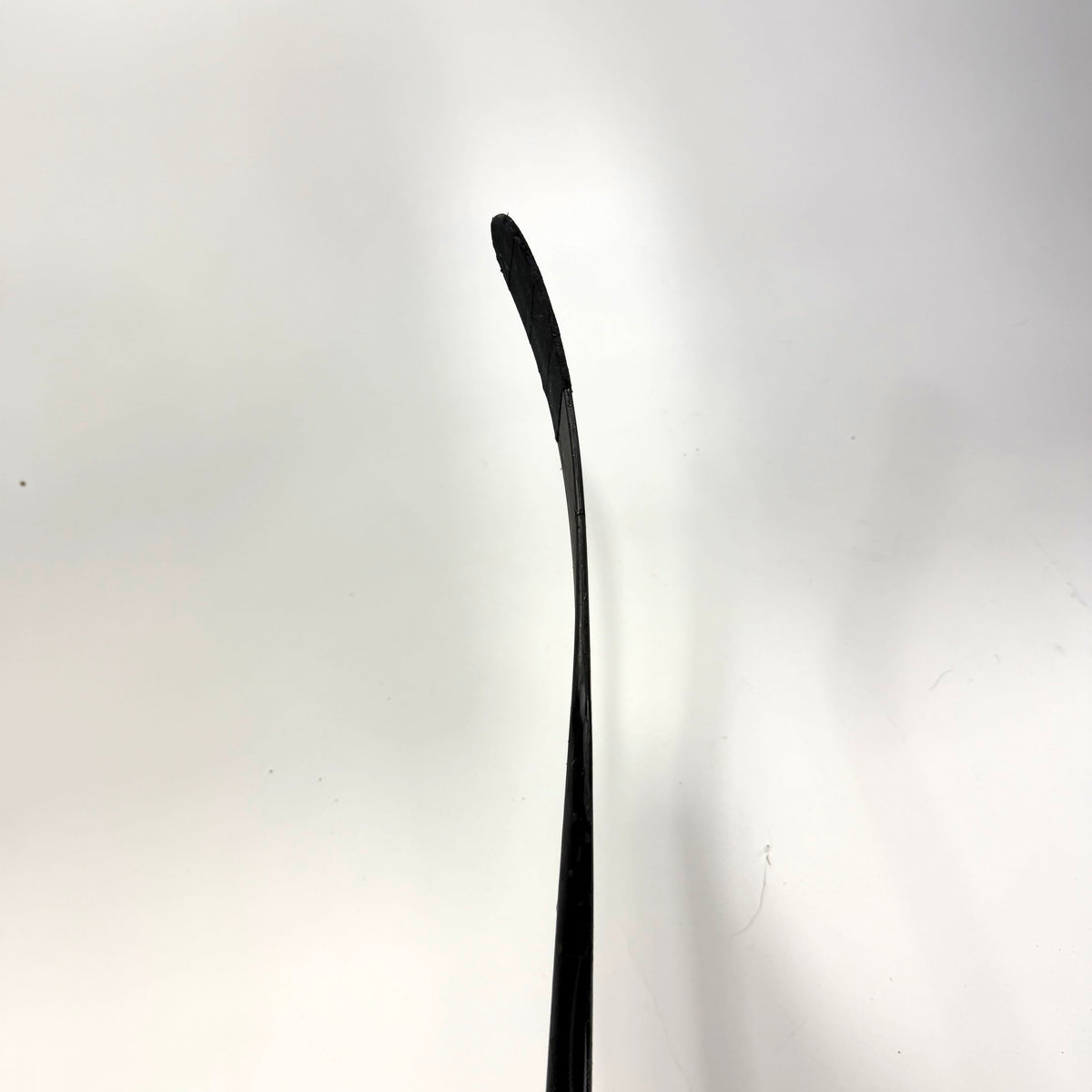 Used Right CCM Tacks XF Ghost | 75 Flex P28M Curve Grip | AB186 - Top Flight Hockey