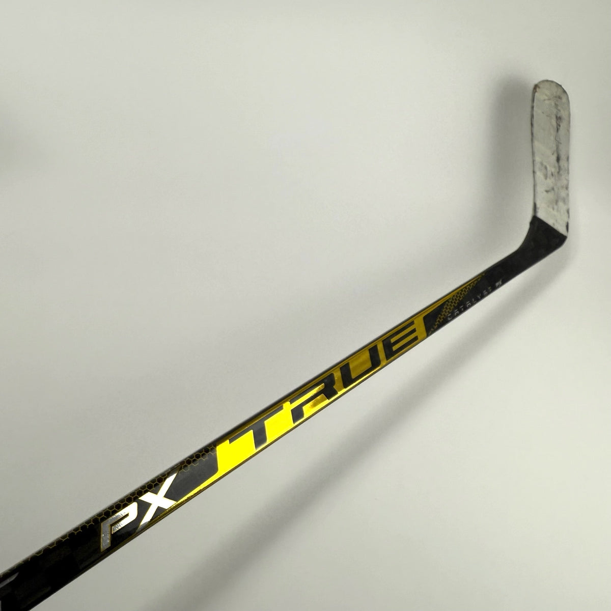 Used Left Gold True Catalyst PX | 95 Flex P90M Curve Grip | M436 - Top Flight Hockey